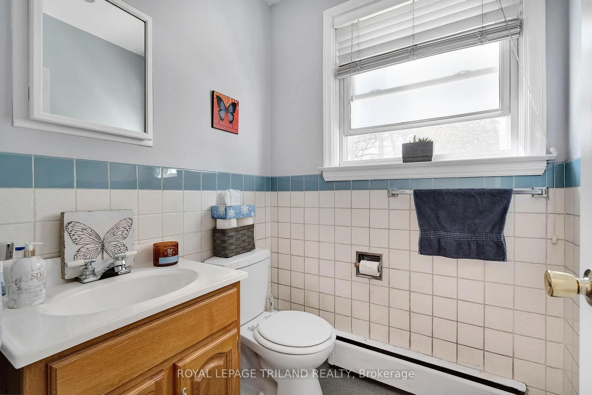 Photo 19 of 586 Middlewoods Drive, London, North J — HOMEH