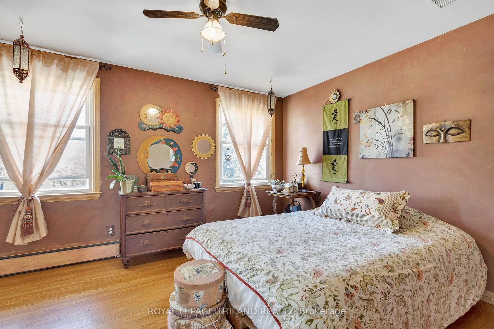 Photo 20 of 586 Middlewoods Drive, London, North J — HOMEH