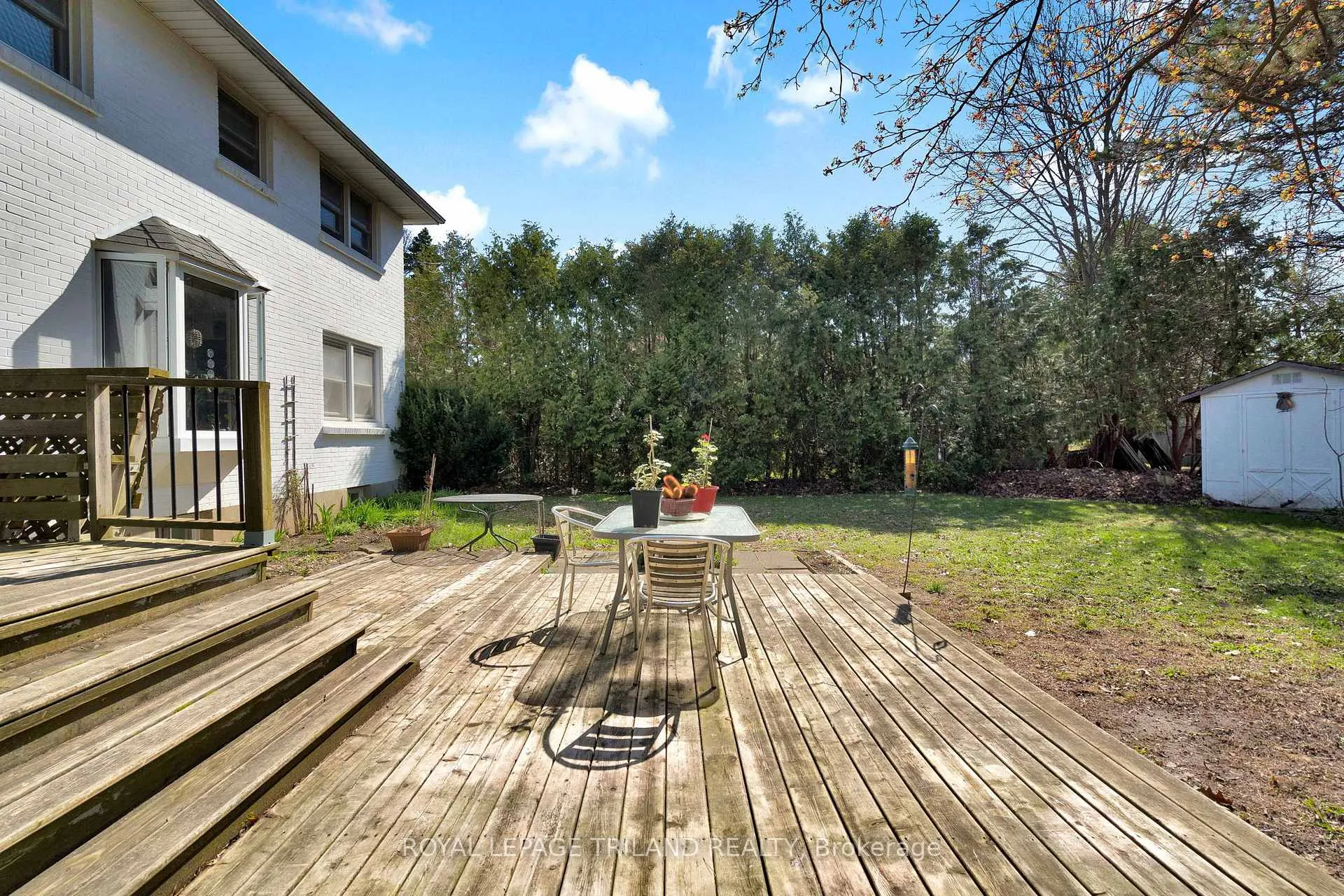 Photo 36 of 586 Middlewoods Drive, London, North J — HOMEH