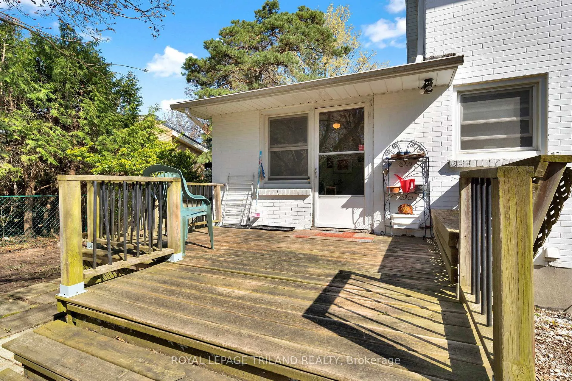 Photo 37 of 586 Middlewoods Drive, London, North J — HOMEH
