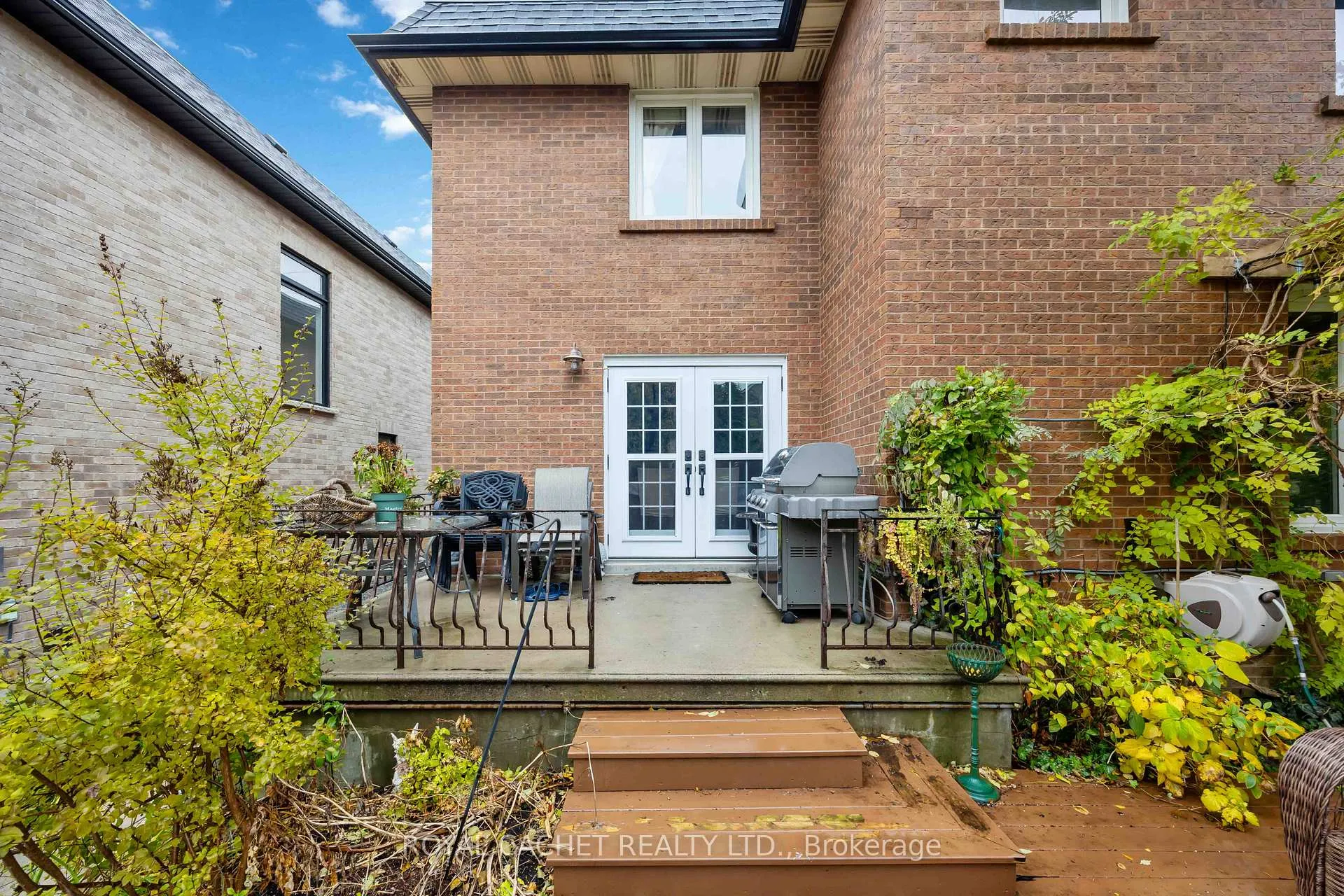 Photo 11 of 26 Aileen Road, Markham, Aileen-Willowbrook — HOMEH