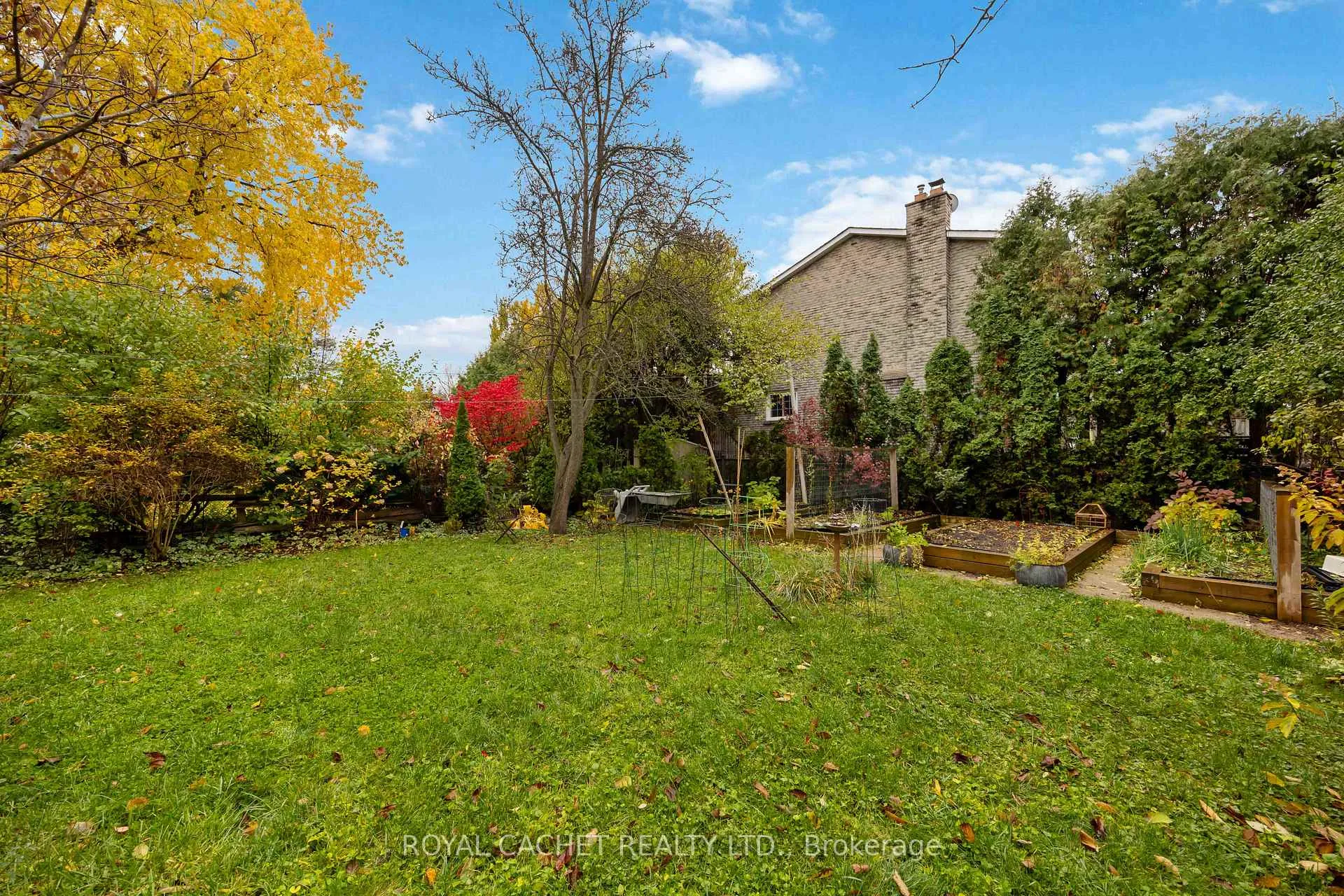 Photo 12 of 26 Aileen Road, Markham, Aileen-Willowbrook — HOMEH