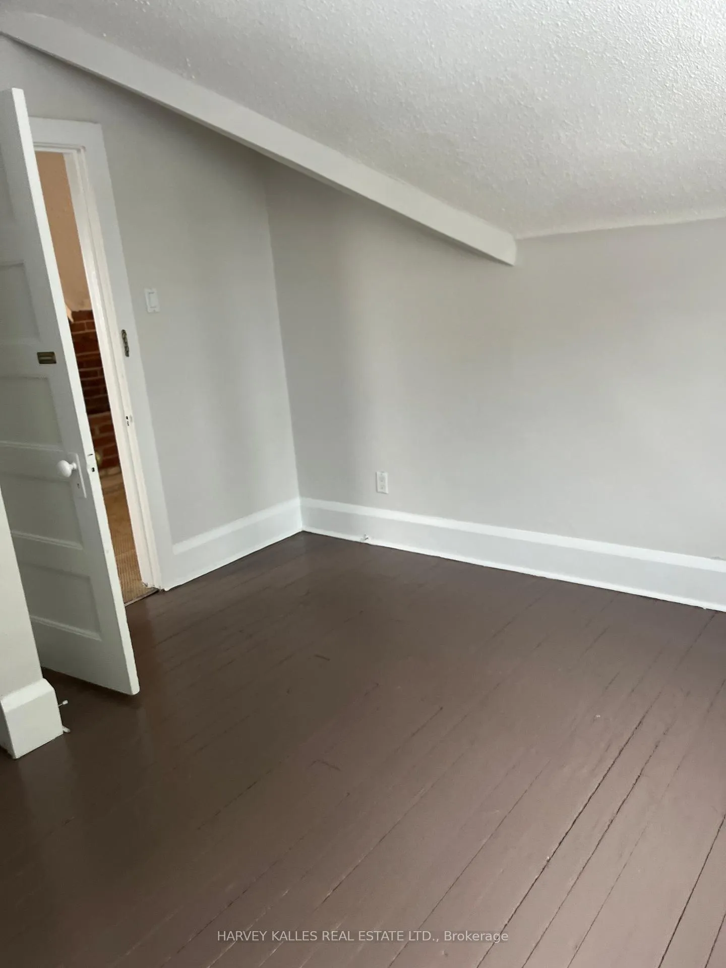 Photo 11 of Unit 3rd Floor, 440 Avenue Road, Toronto, Casa Loma — HOMEH