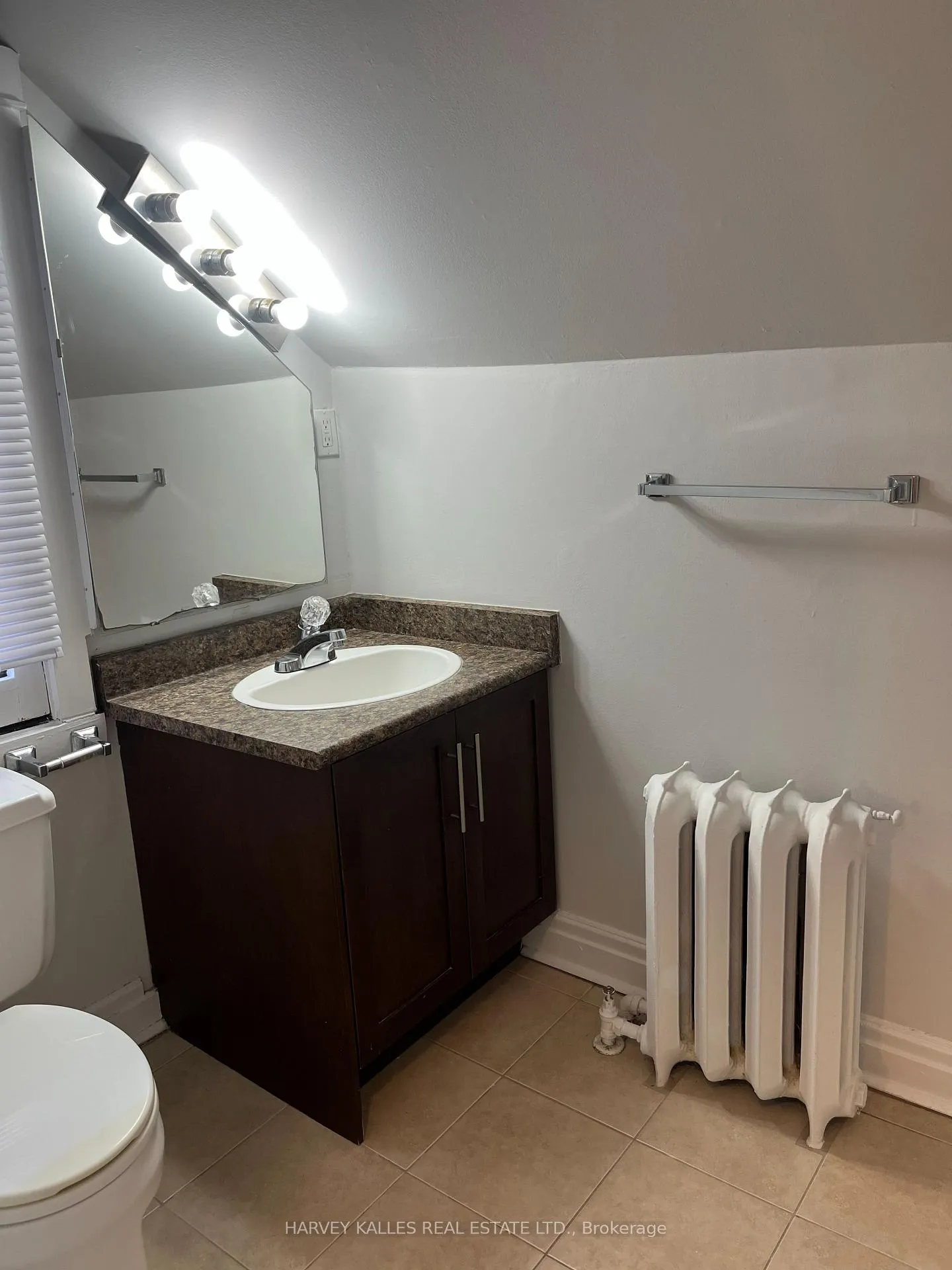 Photo 17 of Unit 3rd Floor, 440 Avenue Road, Toronto, Casa Loma — HOMEH