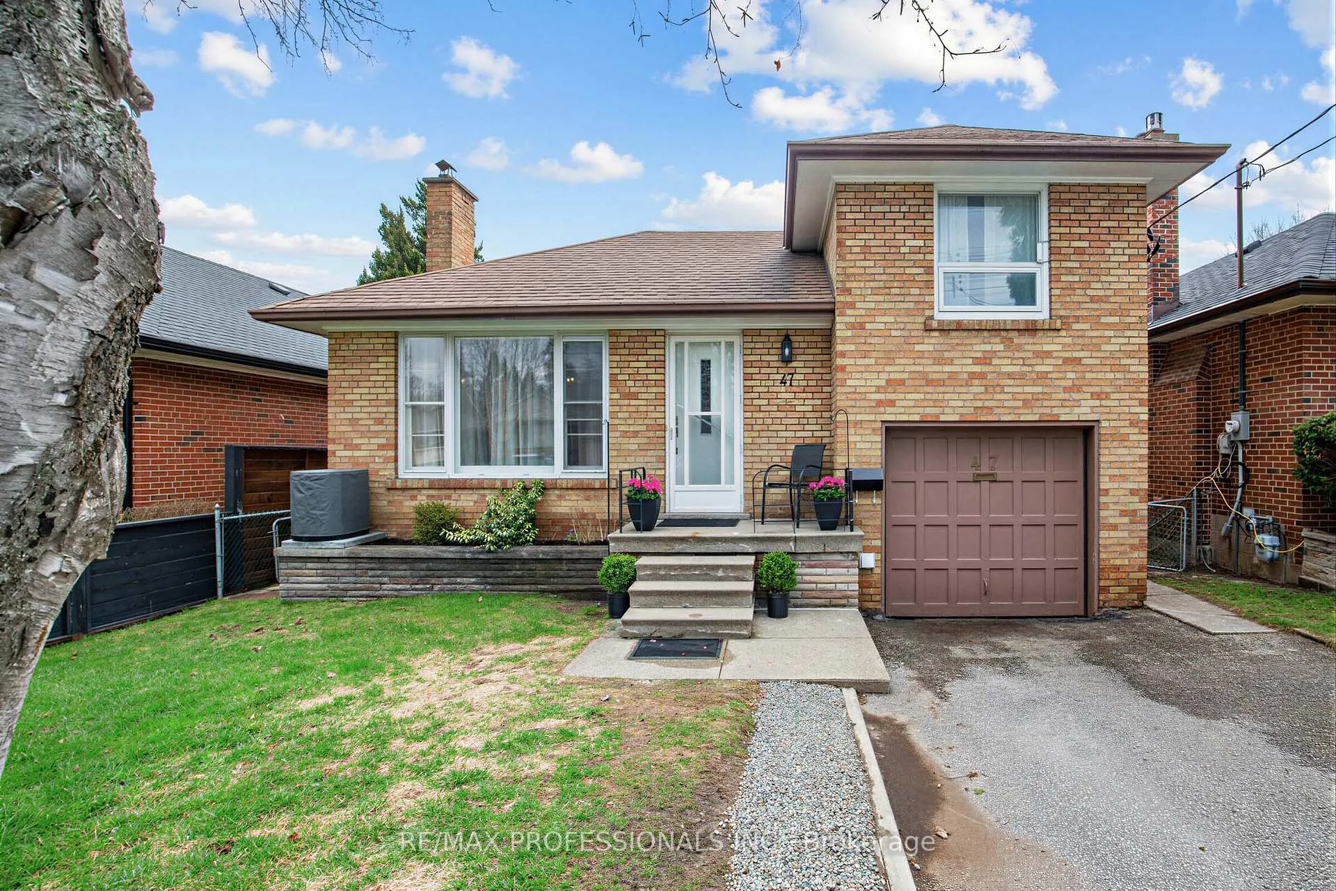 Front of 47 Claymore Drive