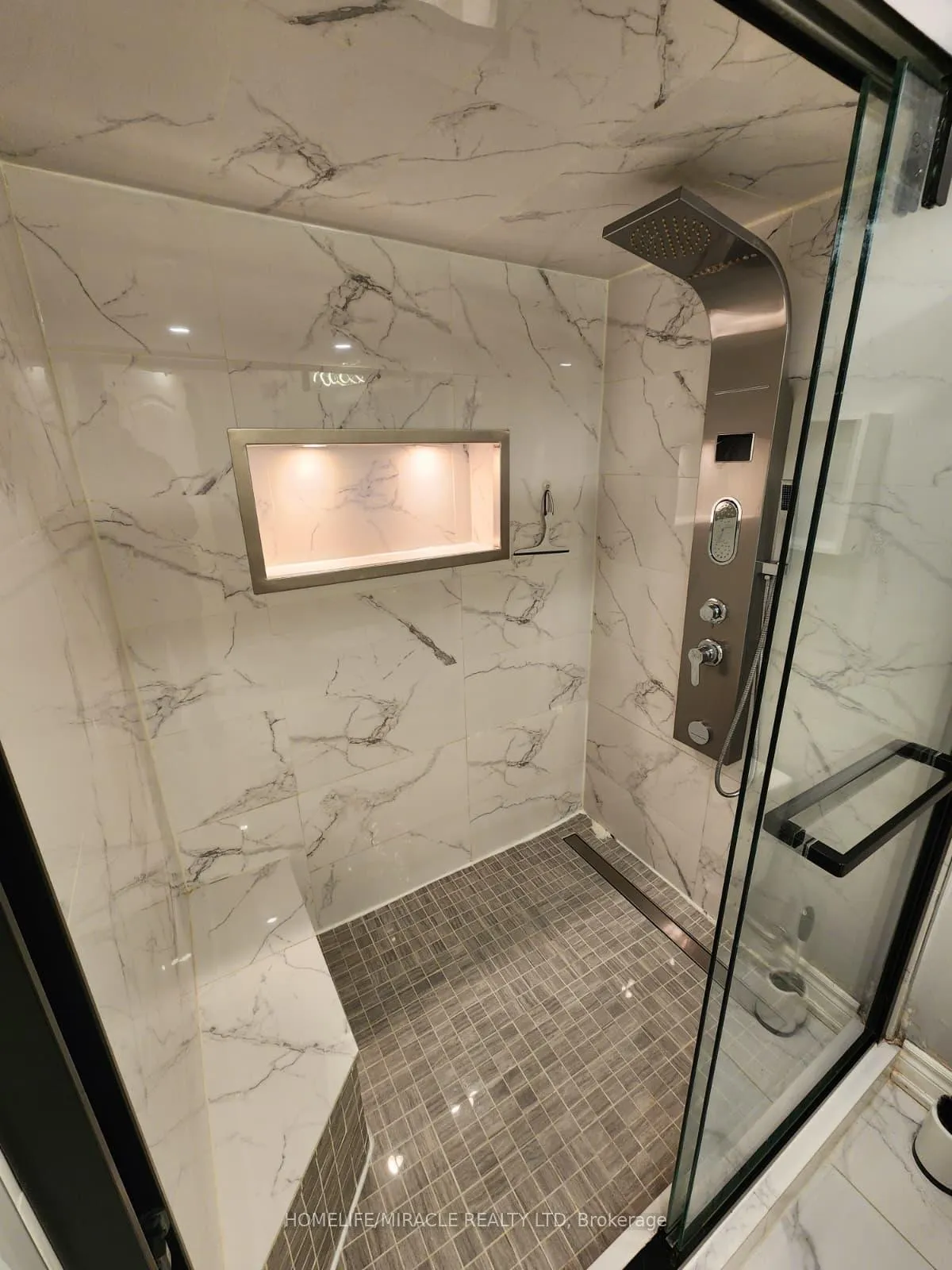 Photo 11 of 80 Littleleaf Crescent, Markham, Legacy — HOMEH