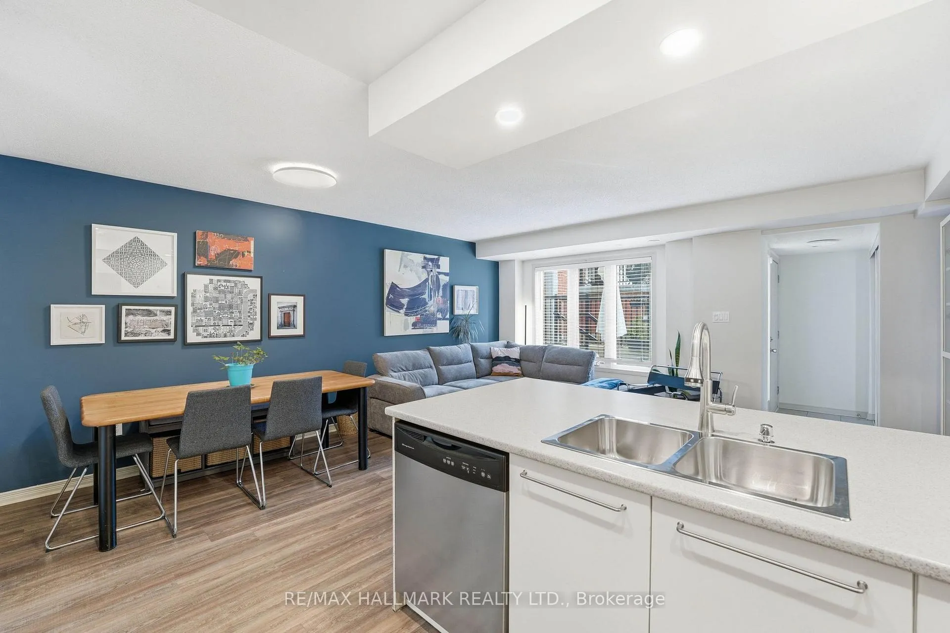 Photo 7 of Unit 106, 12 Kay Macpherson Lane, Toronto, South Riverdale — HOMEH