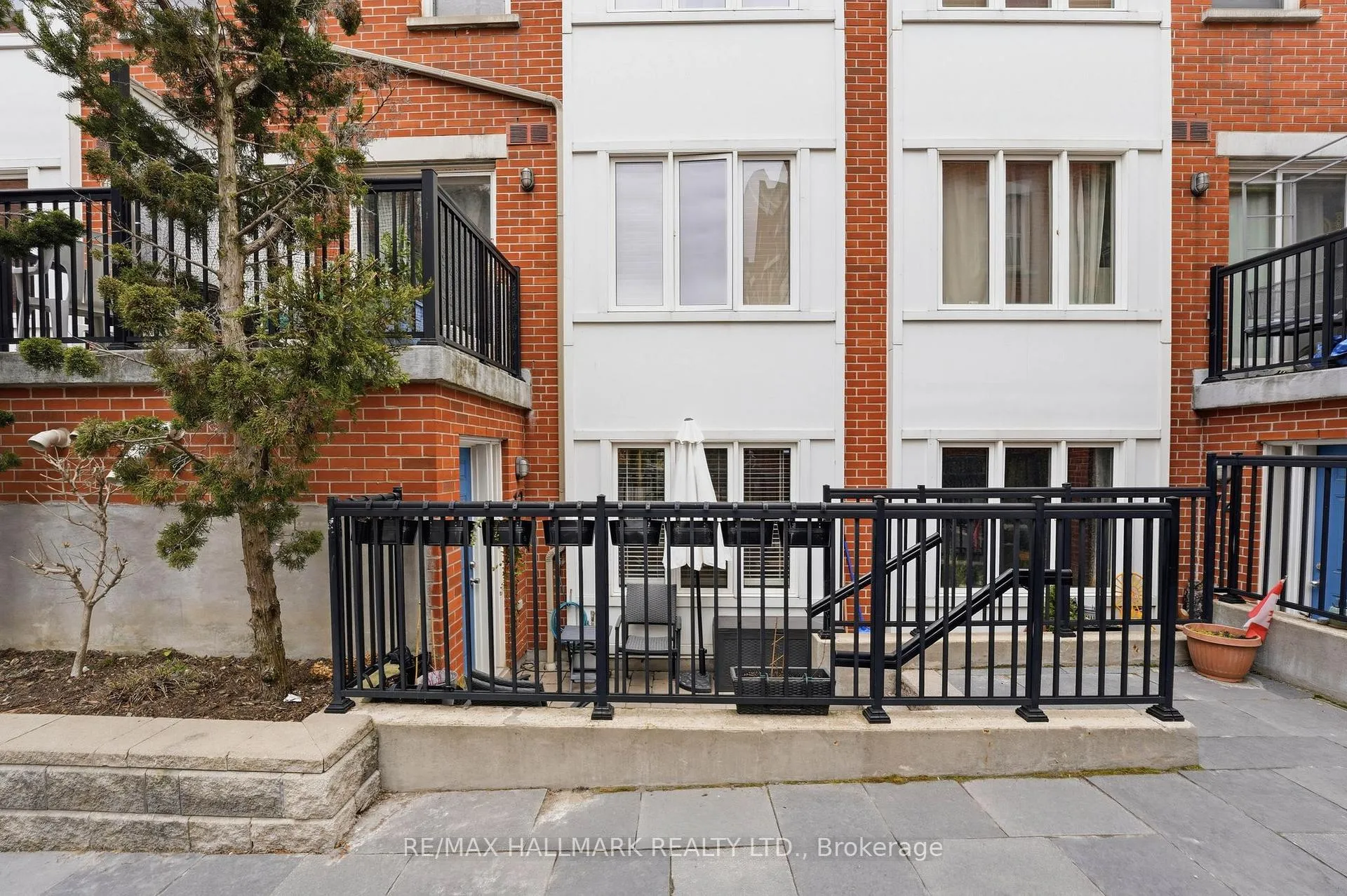 Photo 21 of Unit 106, 12 Kay Macpherson Lane, Toronto, South Riverdale — HOMEH
