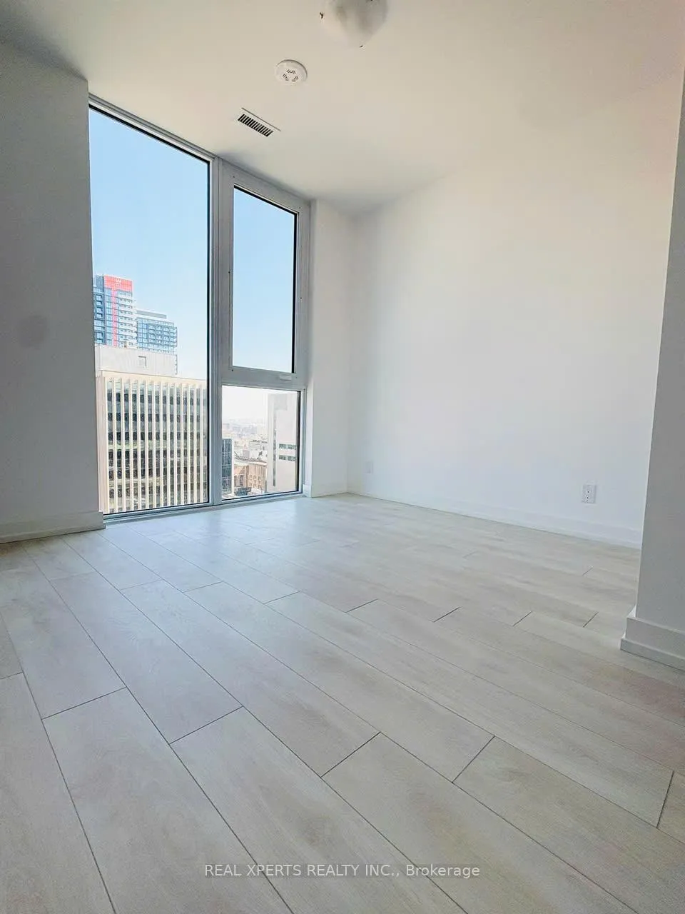 Photo 11 of Unit 1010, 75 James Street S, Hamilton, Corktown — HOMEH
