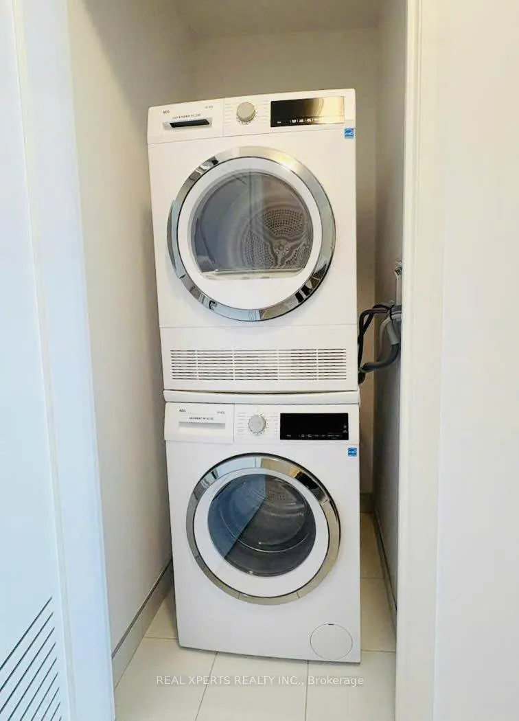 Photo 15 of Unit 1010, 75 James Street S, Hamilton, Corktown — HOMEH