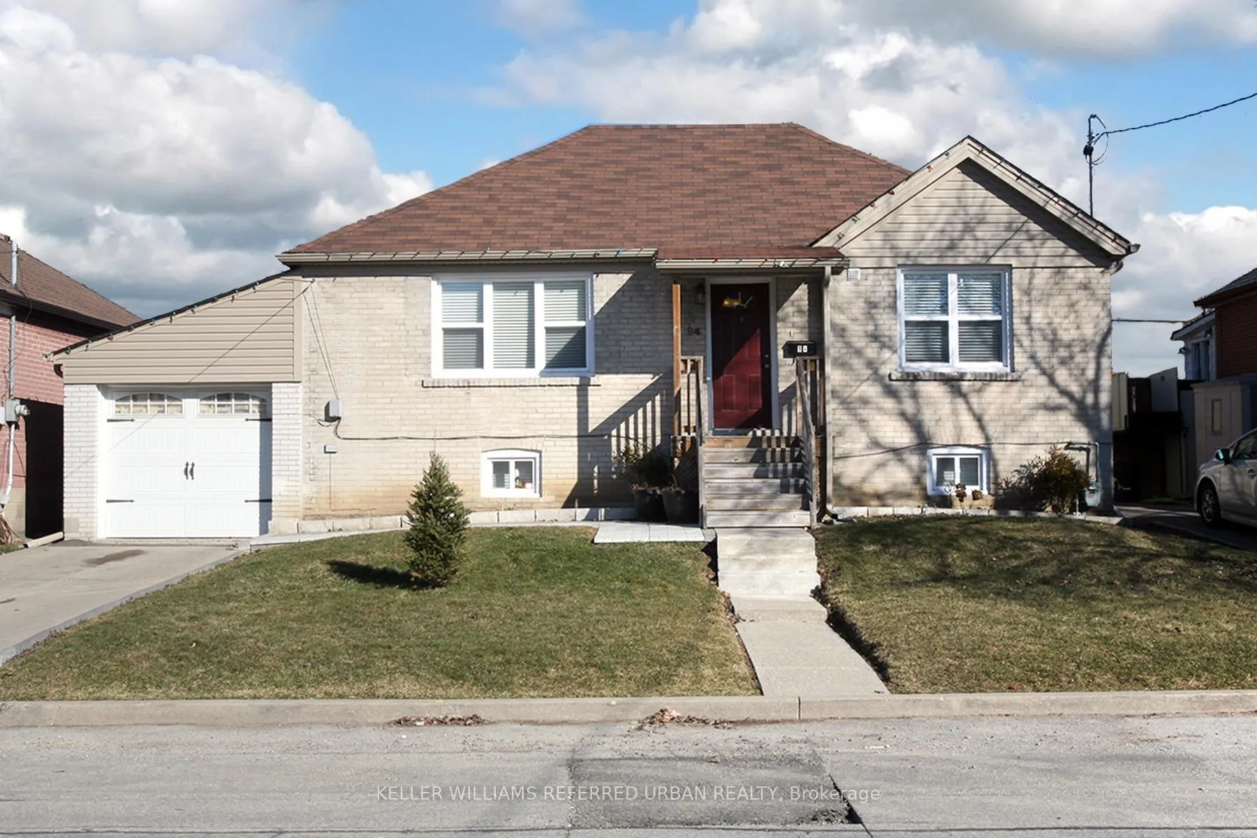 Photo 2 of 94 Fairholme Avenue, Toronto, Englemount-Lawrence — HOMEH