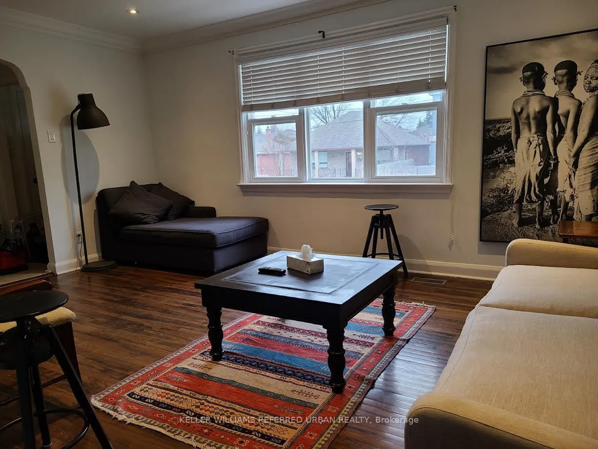 Photo 4 of 94 Fairholme Avenue, Toronto, Englemount-Lawrence — HOMEH