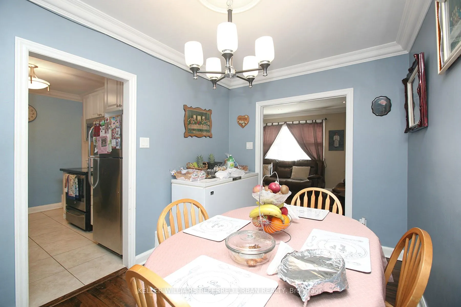 Photo 9 of 94 Fairholme Avenue, Toronto, Englemount-Lawrence — HOMEH