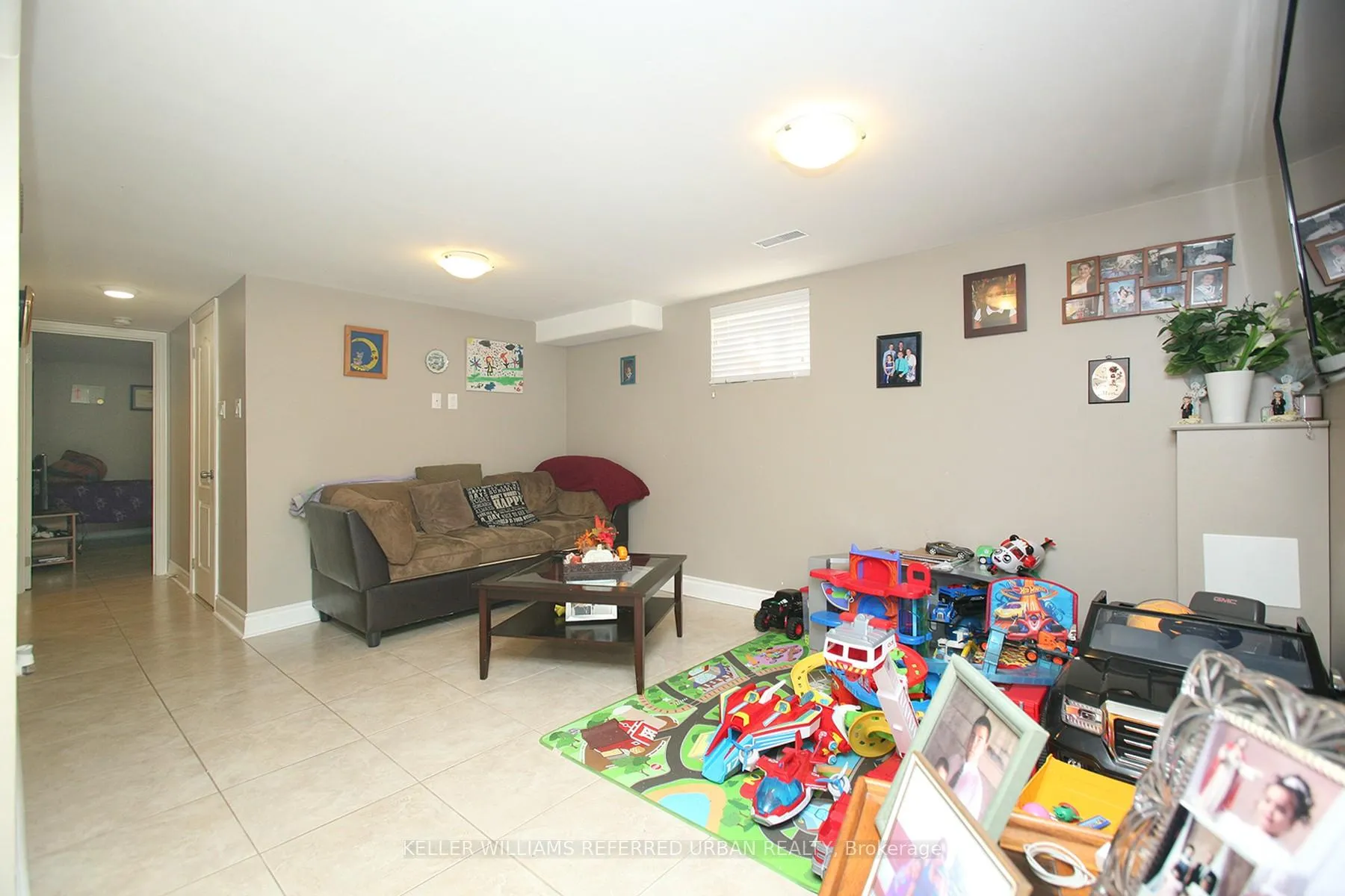 Photo 22 of 94 Fairholme Avenue, Toronto, Englemount-Lawrence — HOMEH