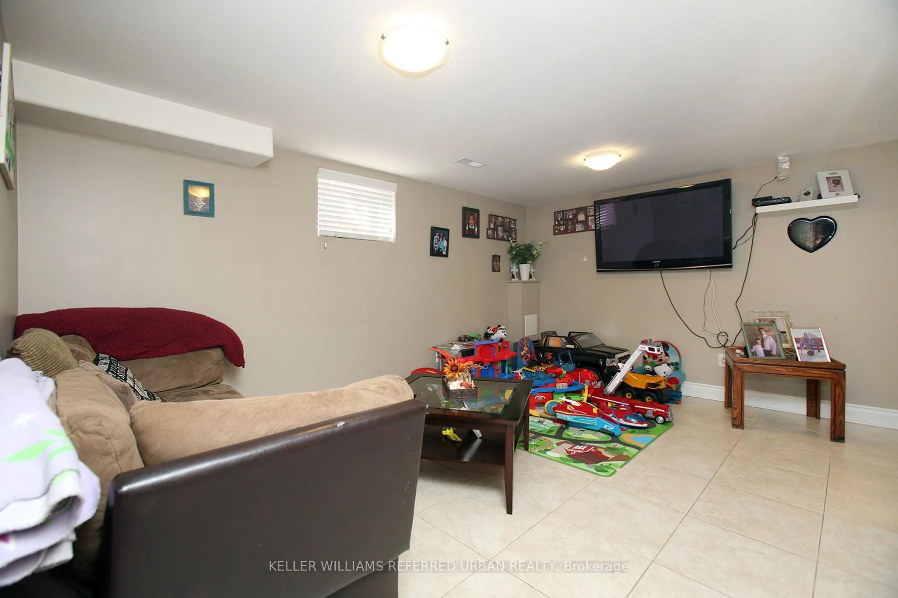 Photo 23 of 94 Fairholme Avenue, Toronto, Englemount-Lawrence — HOMEH