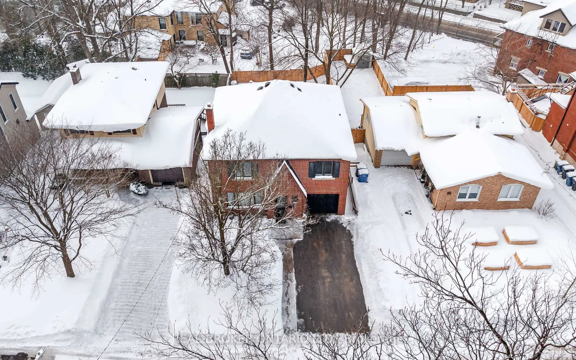 Photo 3 of 84 Queen Street, Guelph, St. George's — HOMEH