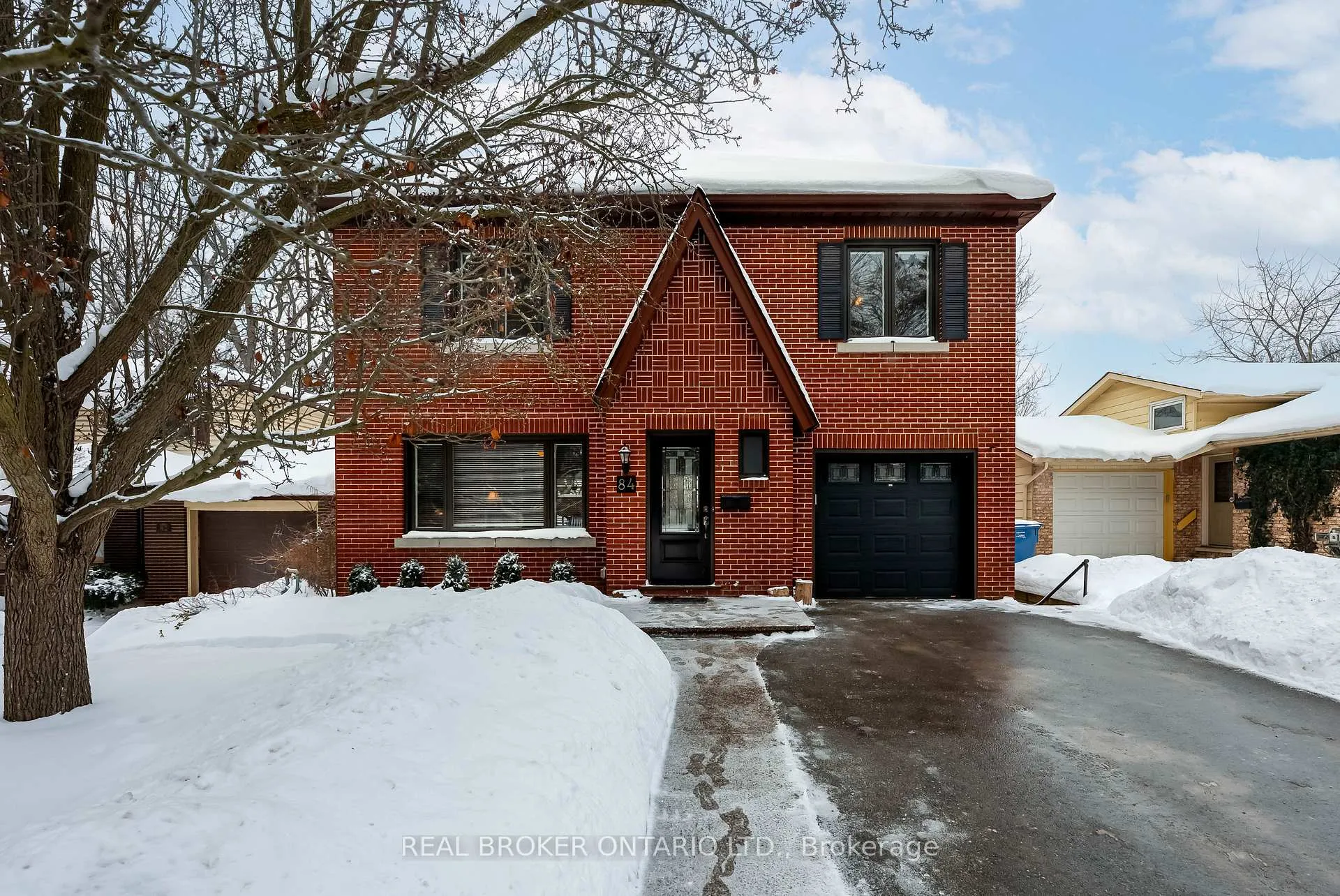 Photo 4 of 84 Queen Street, Guelph, St. George's — HOMEH