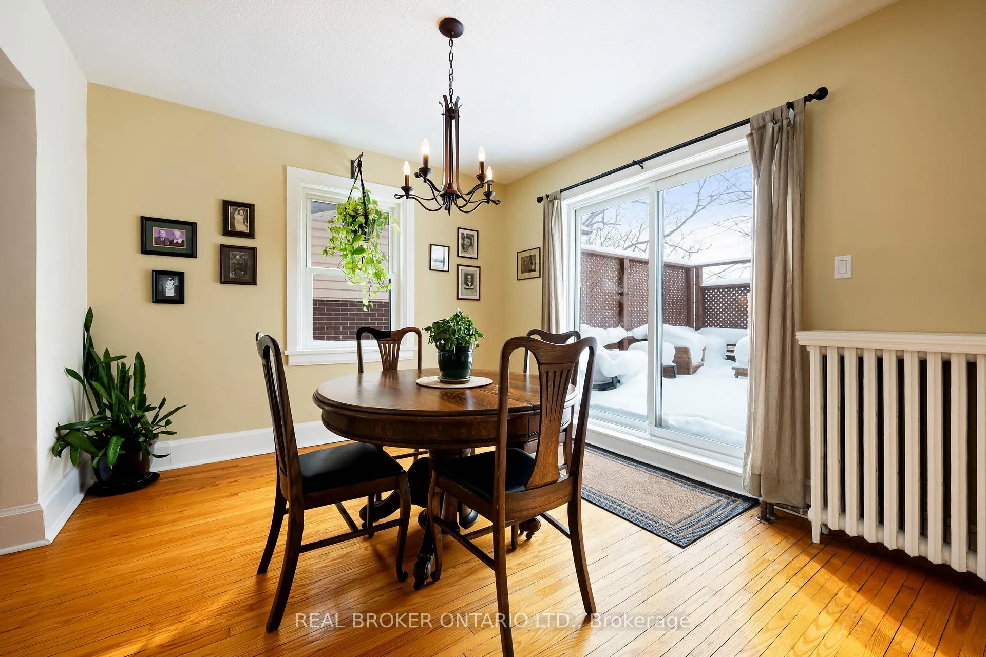 Photo 13 of 84 Queen Street, Guelph, St. George's — HOMEH