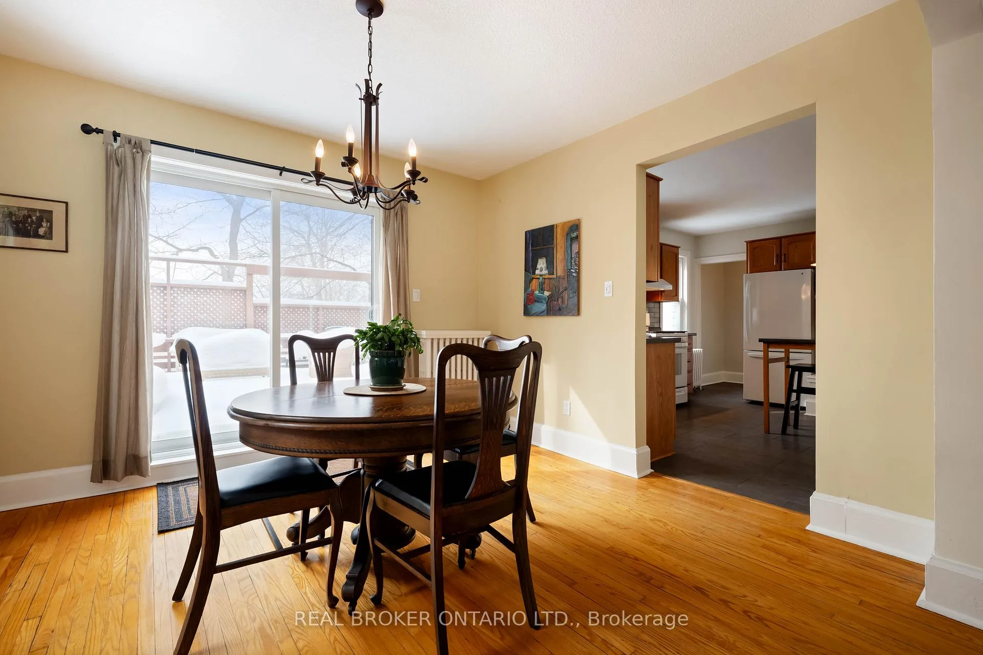 Photo 14 of 84 Queen Street, Guelph, St. George's — HOMEH