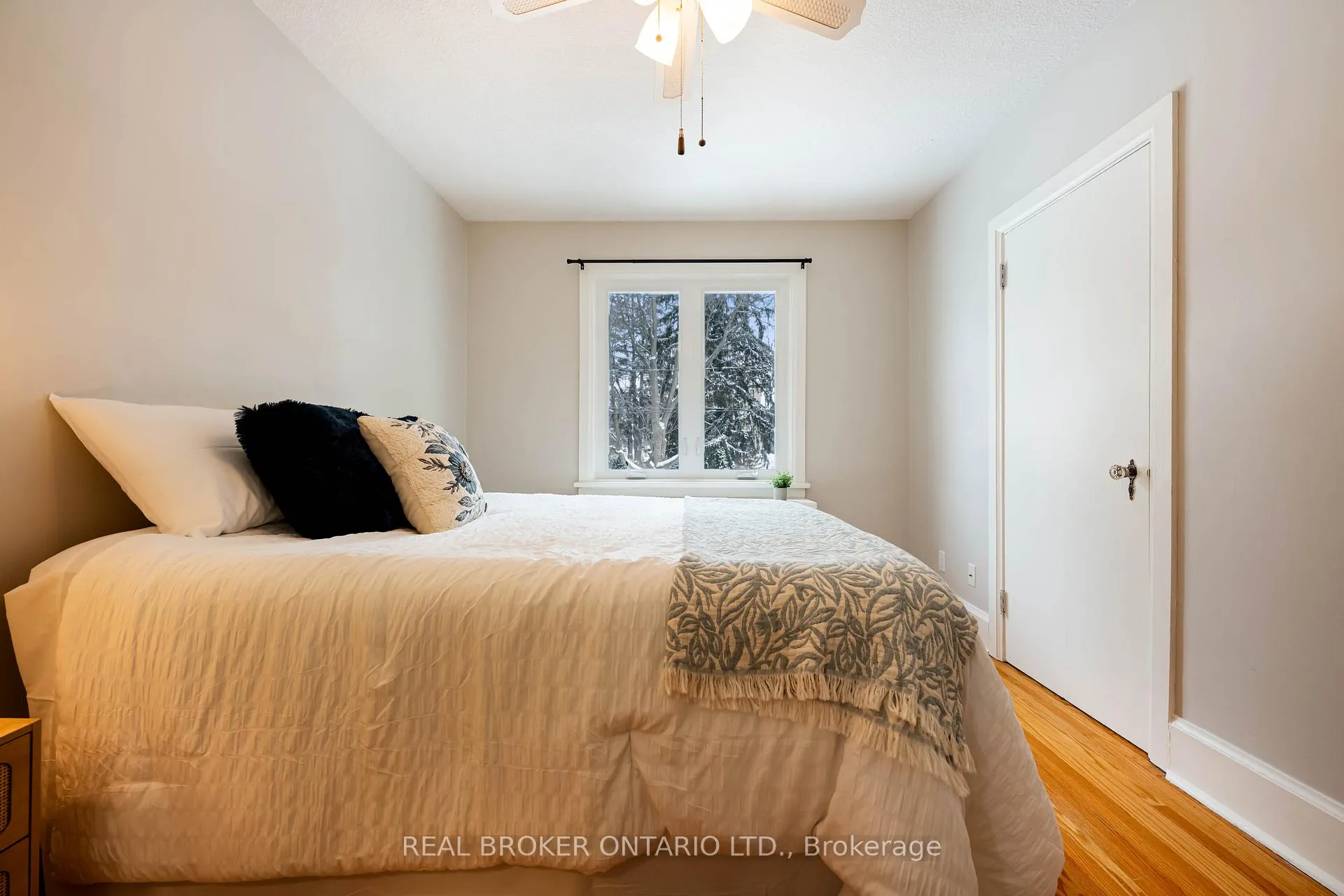 Photo 21 of 84 Queen Street, Guelph, St. George's — HOMEH