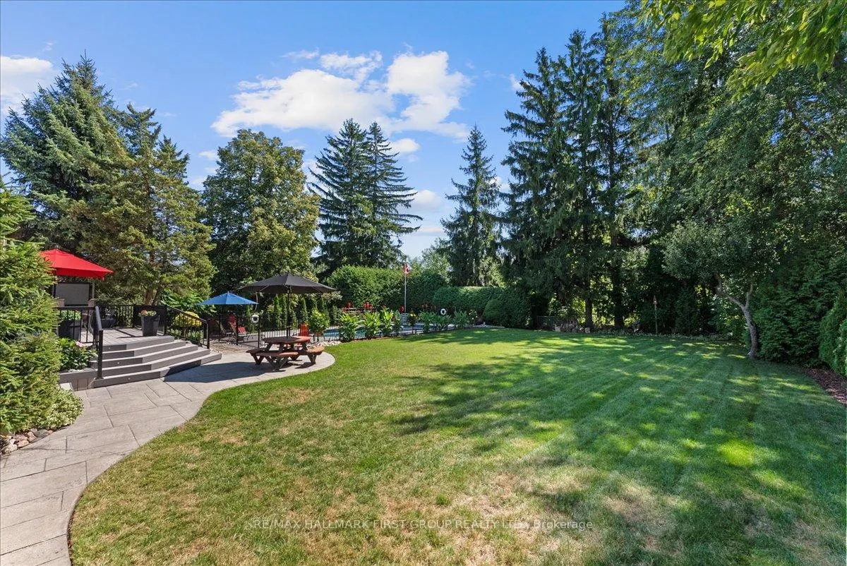 Photo 8 of 1484 Rougemount Drive, Pickering, Rougemount — HOMEH