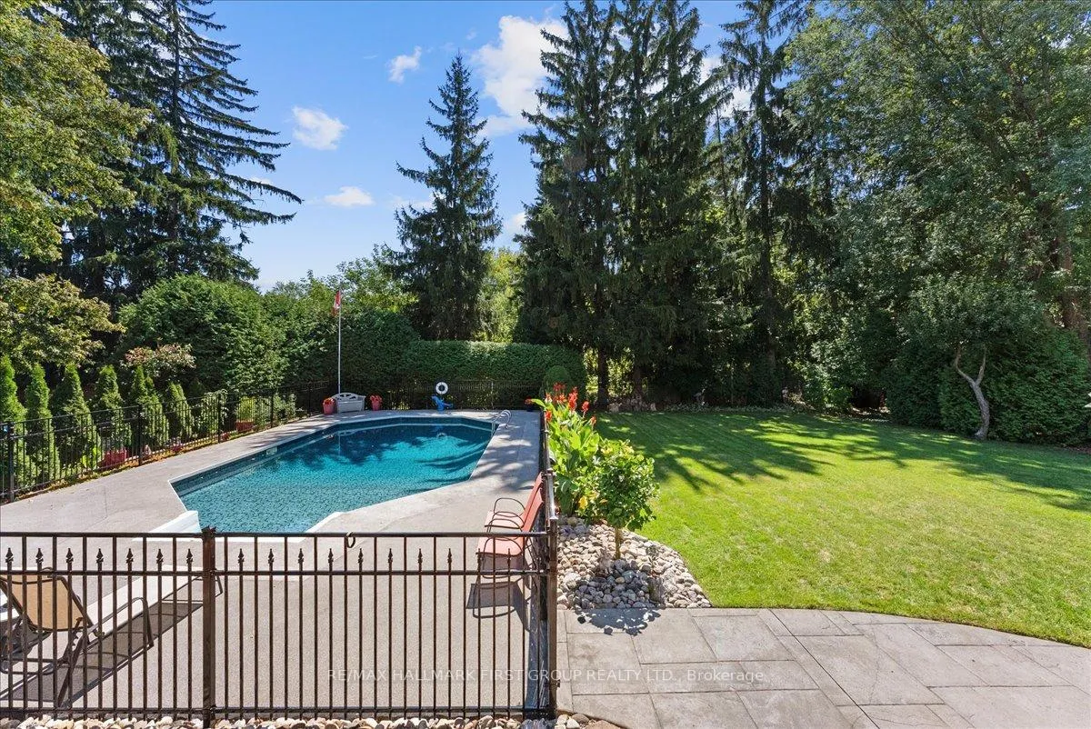 Photo 11 of 1484 Rougemount Drive, Pickering, Rougemount — HOMEH