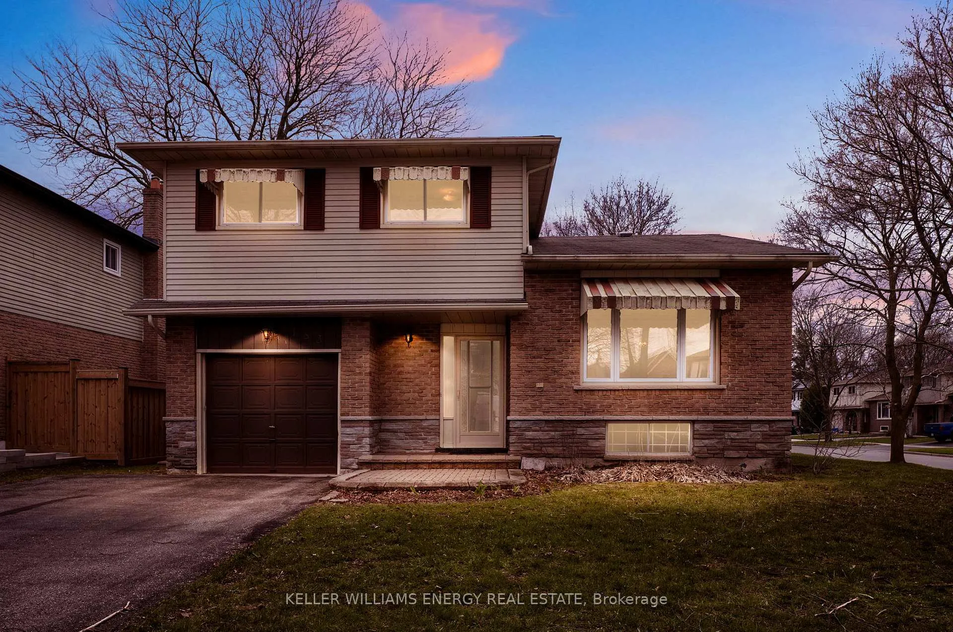 Photo 1 of 183 Gadsby Drive, Whitby, Blue Grass Meadows — HOMEH