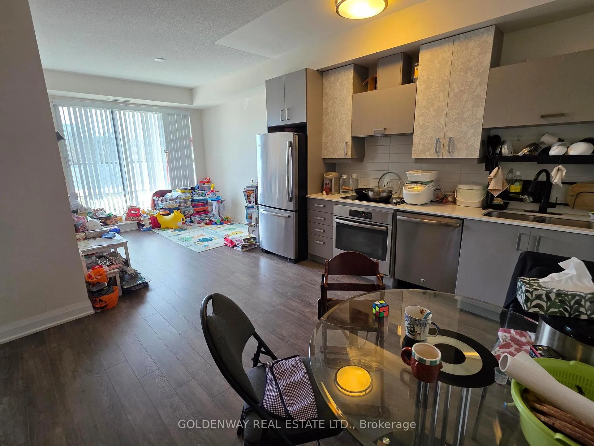Photo 1 of Unit 325, 18 Uptown Drive, Markham, Unionville — HOMEH