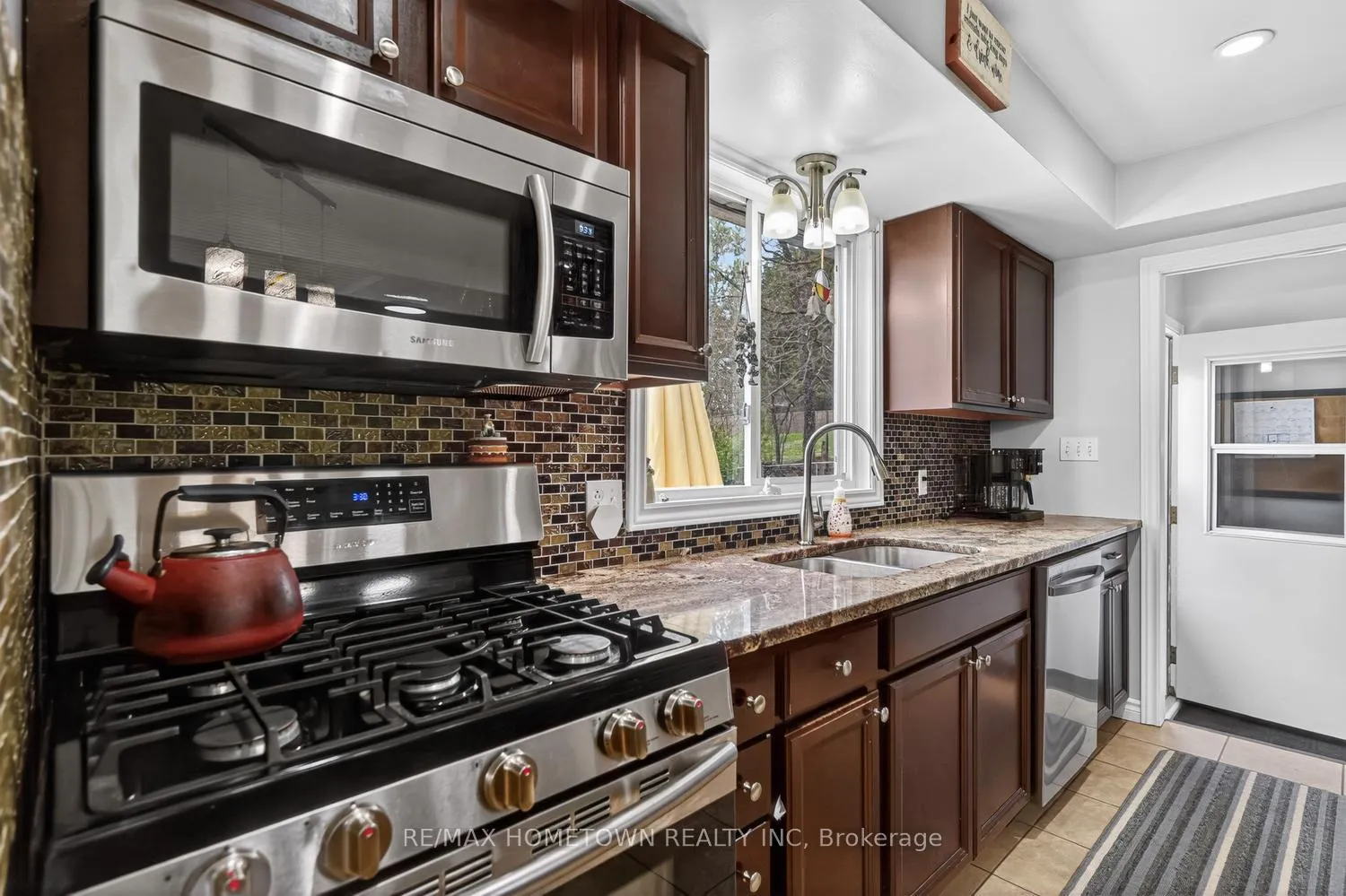 Photo 11 of 5 Meikle Drive, Augusta, Augusta Twp — HOMEH