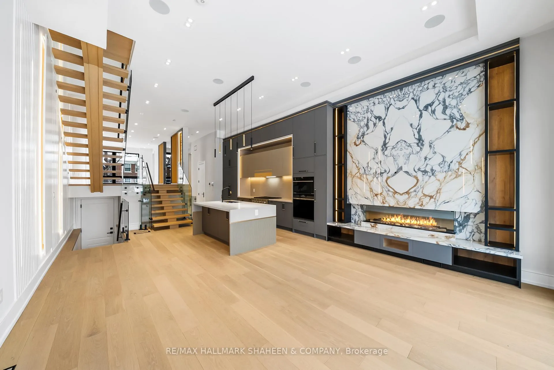 Photo 12 of 116 Briar Hill Avenue, Toronto, Lawrence Park South — HOMEH
