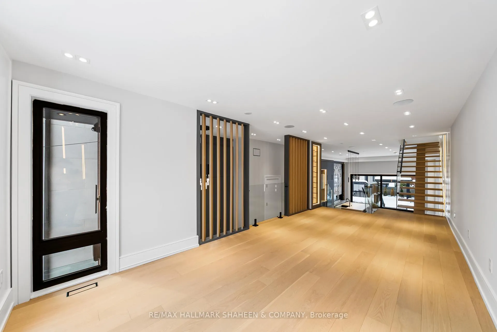Photo 18 of 116 Briar Hill Avenue, Toronto, Lawrence Park South — HOMEH