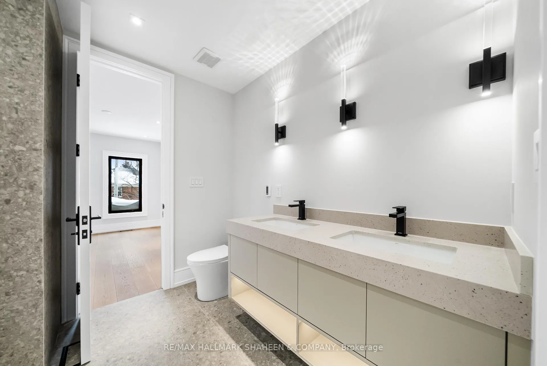 Photo 33 of 116 Briar Hill Avenue, Toronto, Lawrence Park South — HOMEH