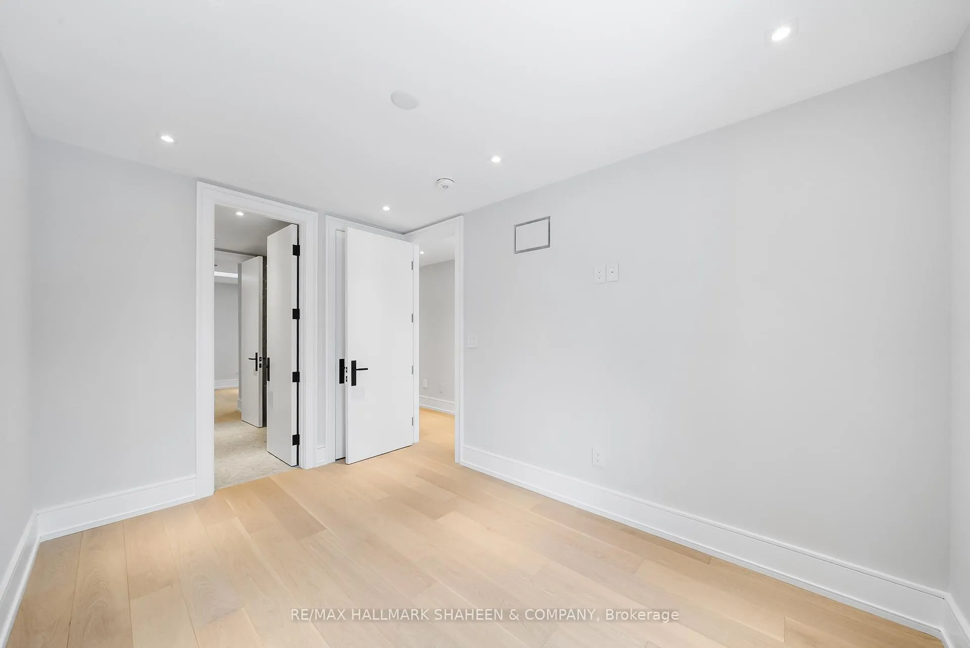 Photo 37 of 116 Briar Hill Avenue, Toronto, Lawrence Park South — HOMEH