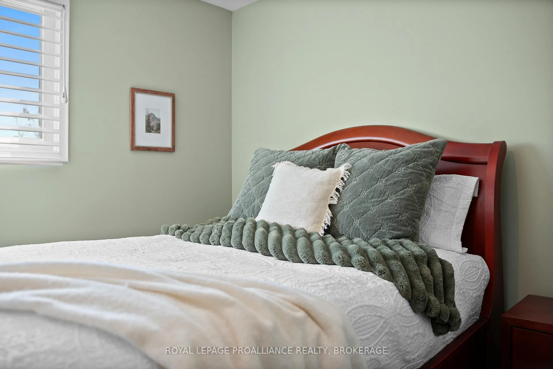 Photo 23 of Unit 24, 4427 Bath Road, Loyalist, Amherstview — HOMEH