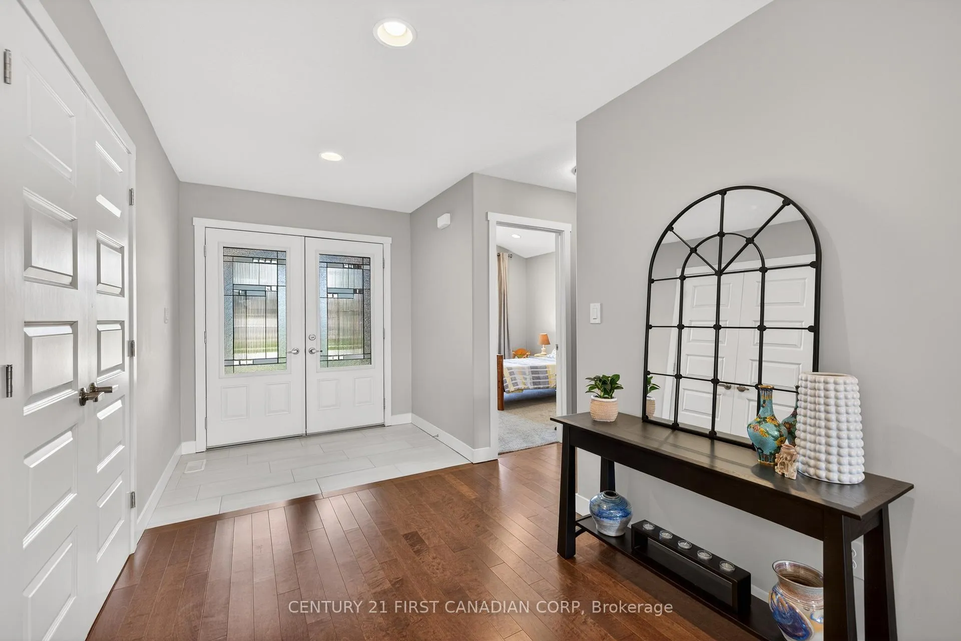 Photo 4 of 115 Nicoles Trail, Thames Centre, Thorndale — HOMEH