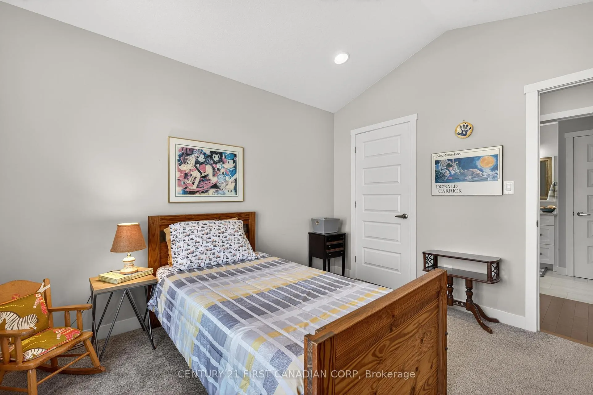 Photo 6 of 115 Nicoles Trail, Thames Centre, Thorndale — HOMEH