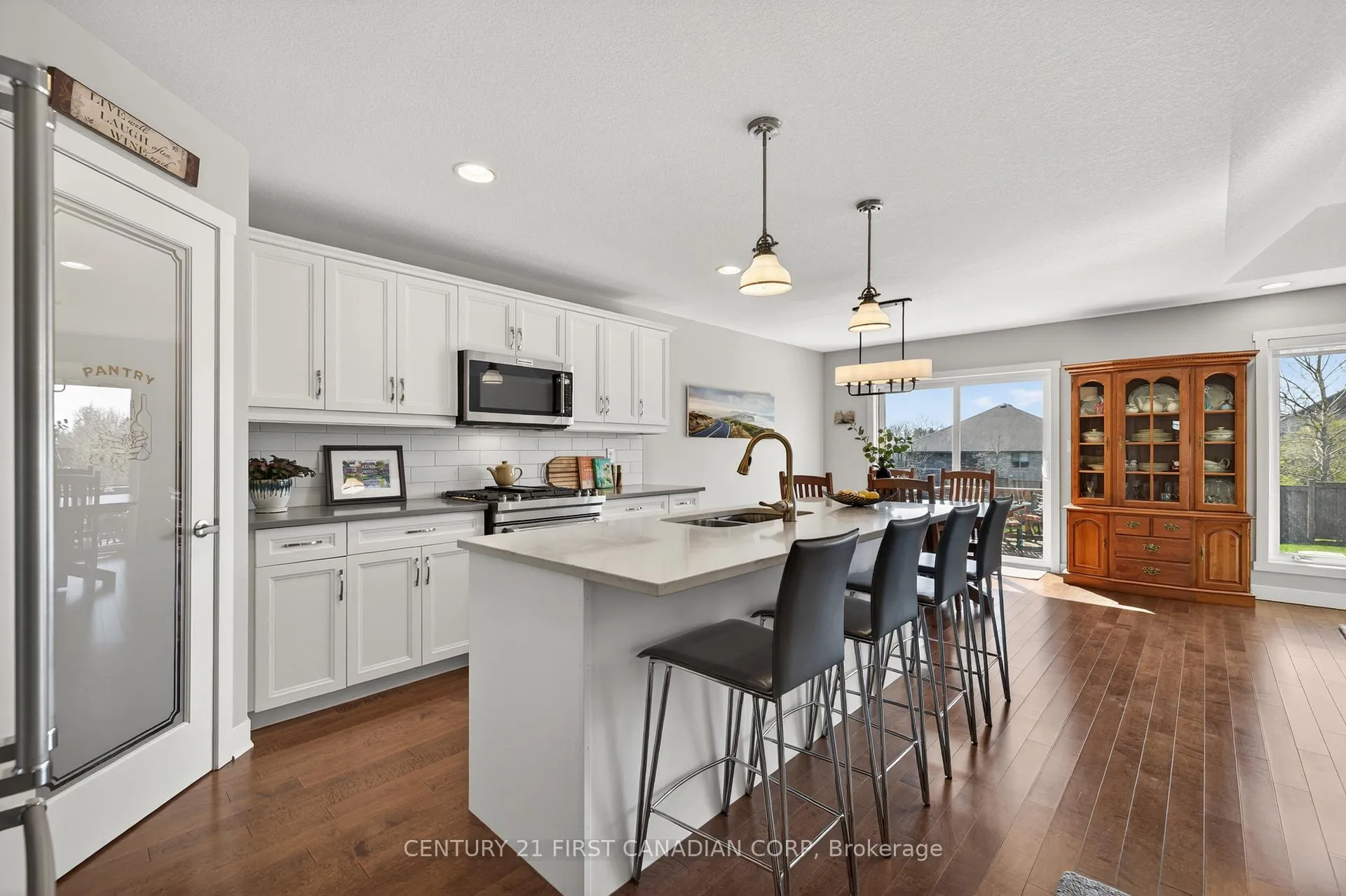 Photo 11 of 115 Nicoles Trail, Thames Centre, Thorndale — HOMEH