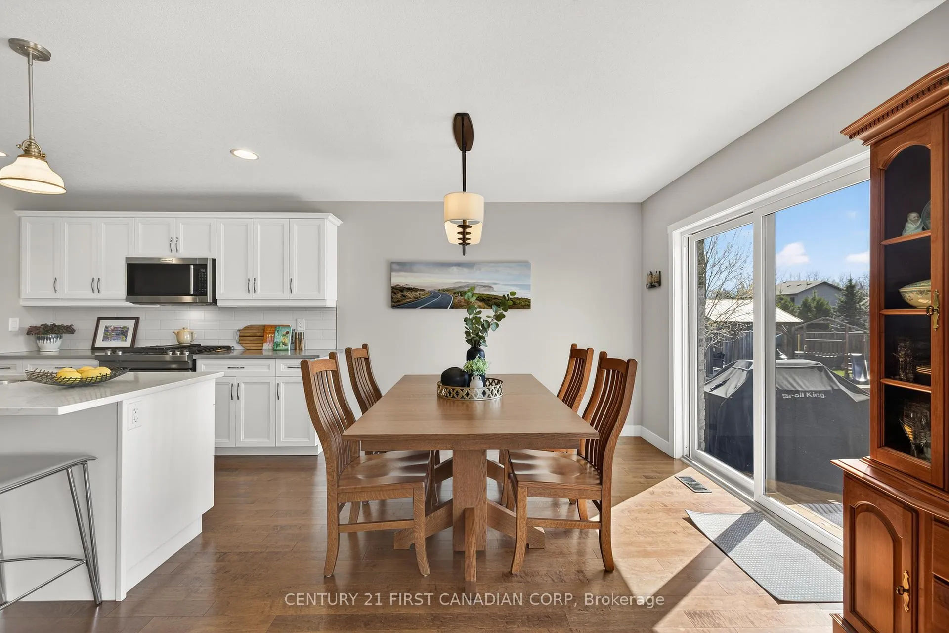 Photo 12 of 115 Nicoles Trail, Thames Centre, Thorndale — HOMEH