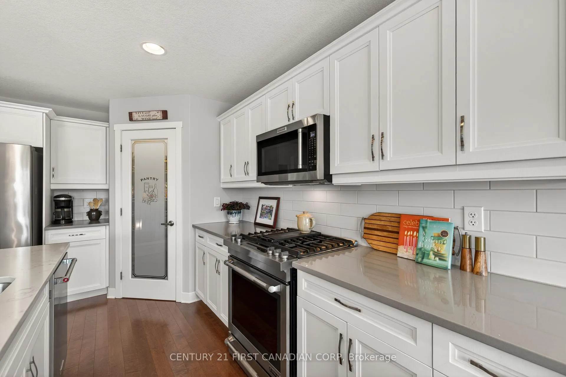 Photo 13 of 115 Nicoles Trail, Thames Centre, Thorndale — HOMEH