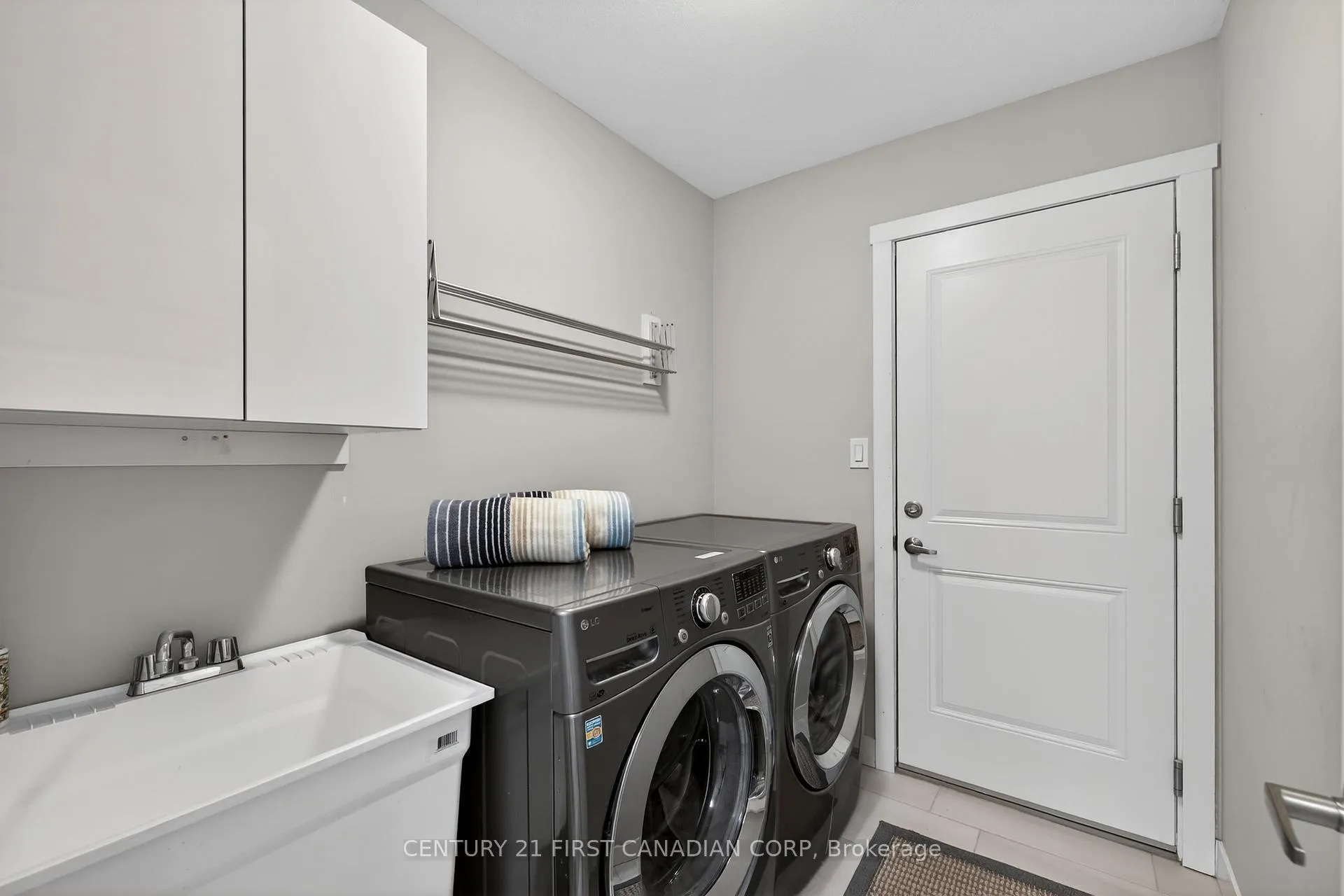 Photo 20 of 115 Nicoles Trail, Thames Centre, Thorndale — HOMEH