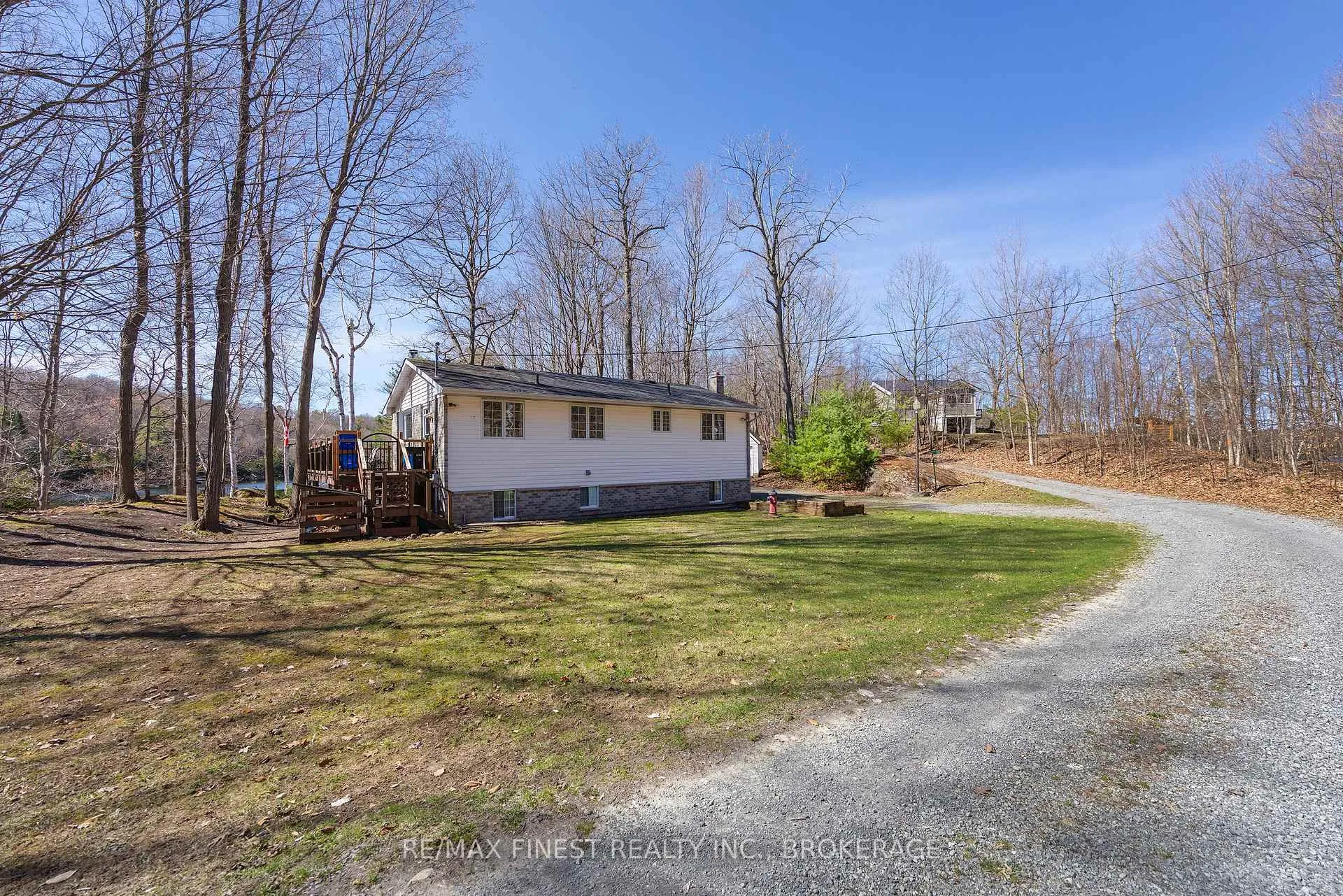 Photo 3 of 139 Sleepy Haven Lane, Frontenac, Frontenac South — HOMEH