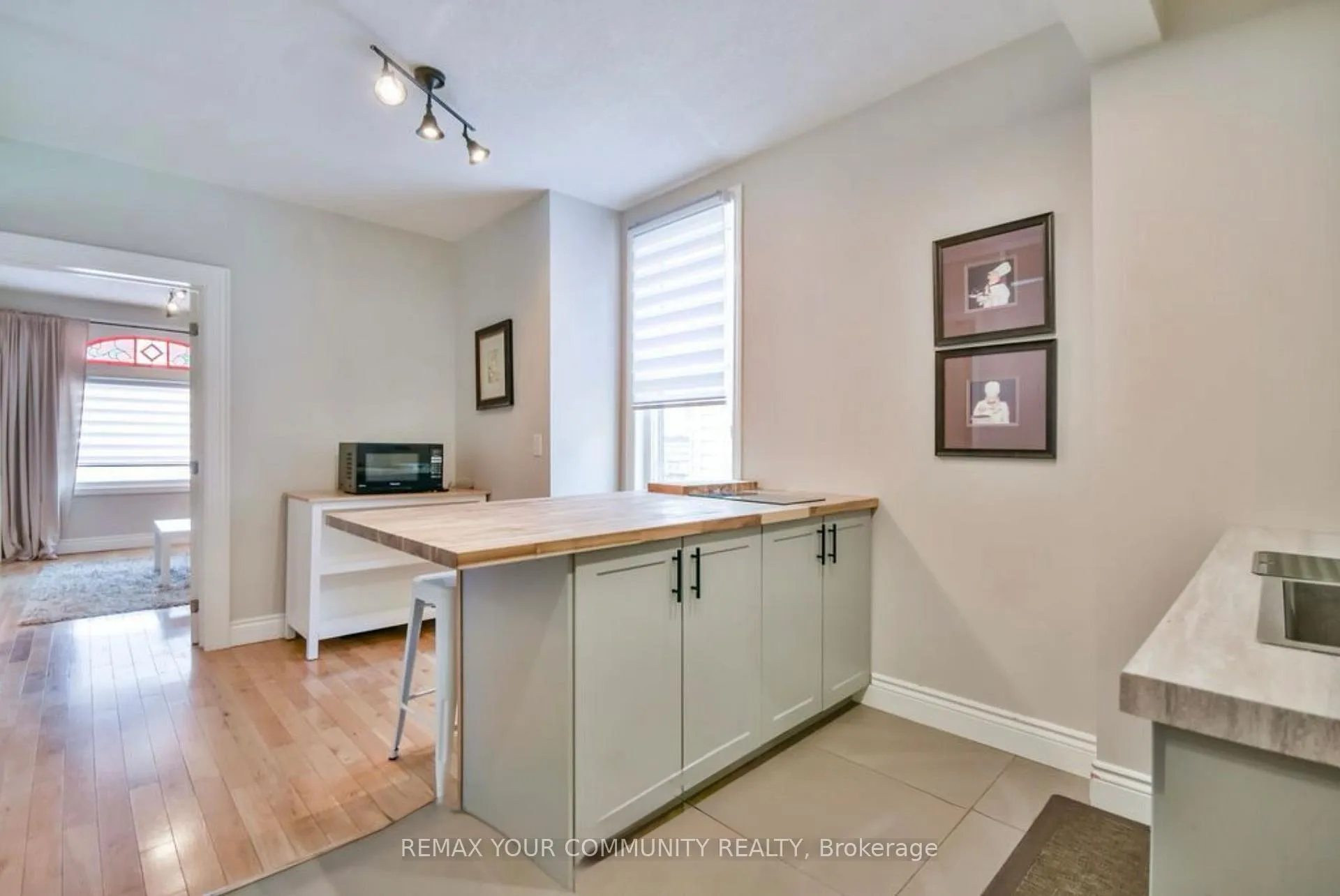 Photo 8 of 30 Tiffin Street, Barrie, Allandale Centre — HOMEH