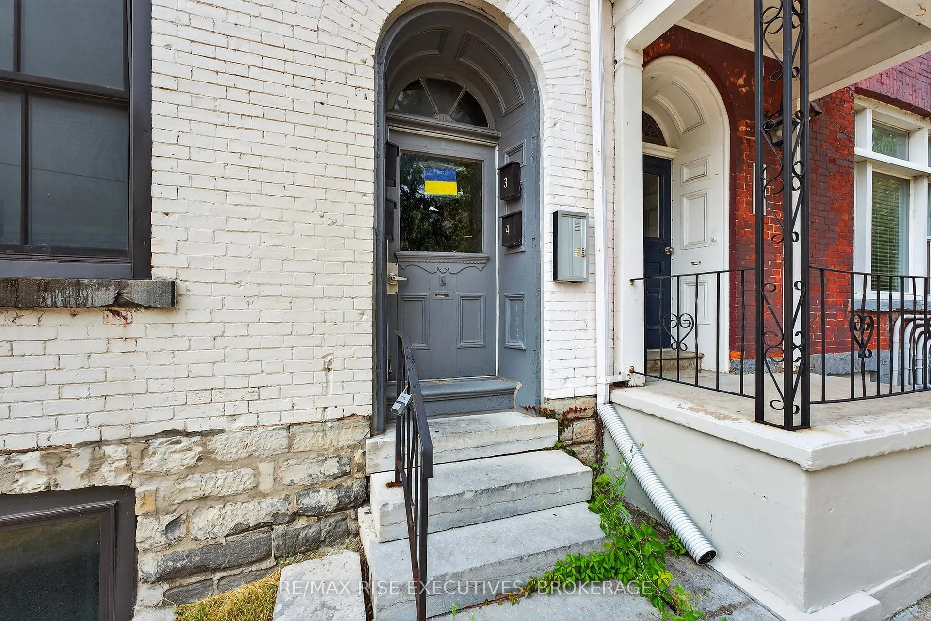 Photo 3 of 160 King Street E, Kingston, Central City East — HOMEH