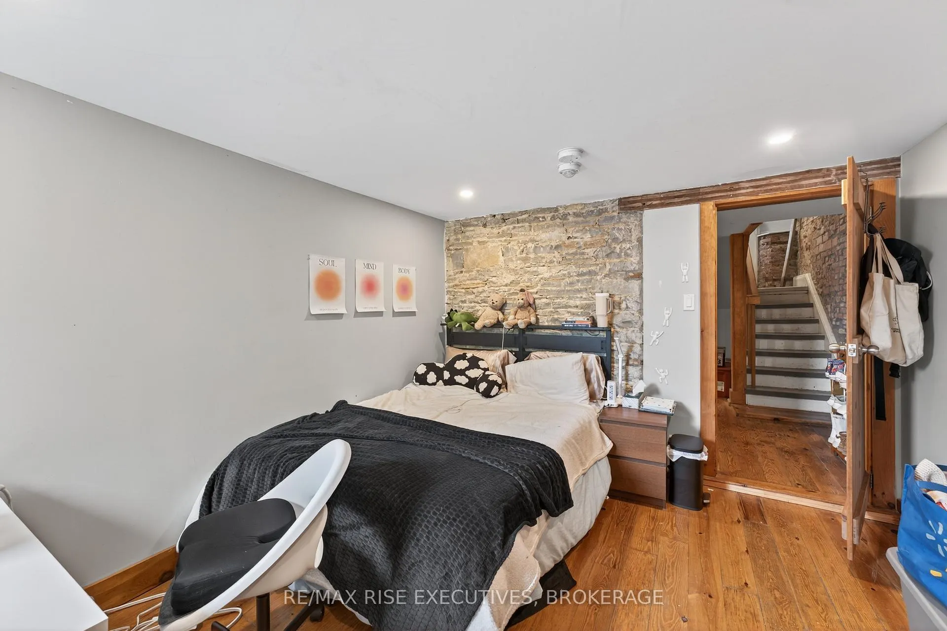 Photo 13 of 160 King Street E, Kingston, Central City East — HOMEH