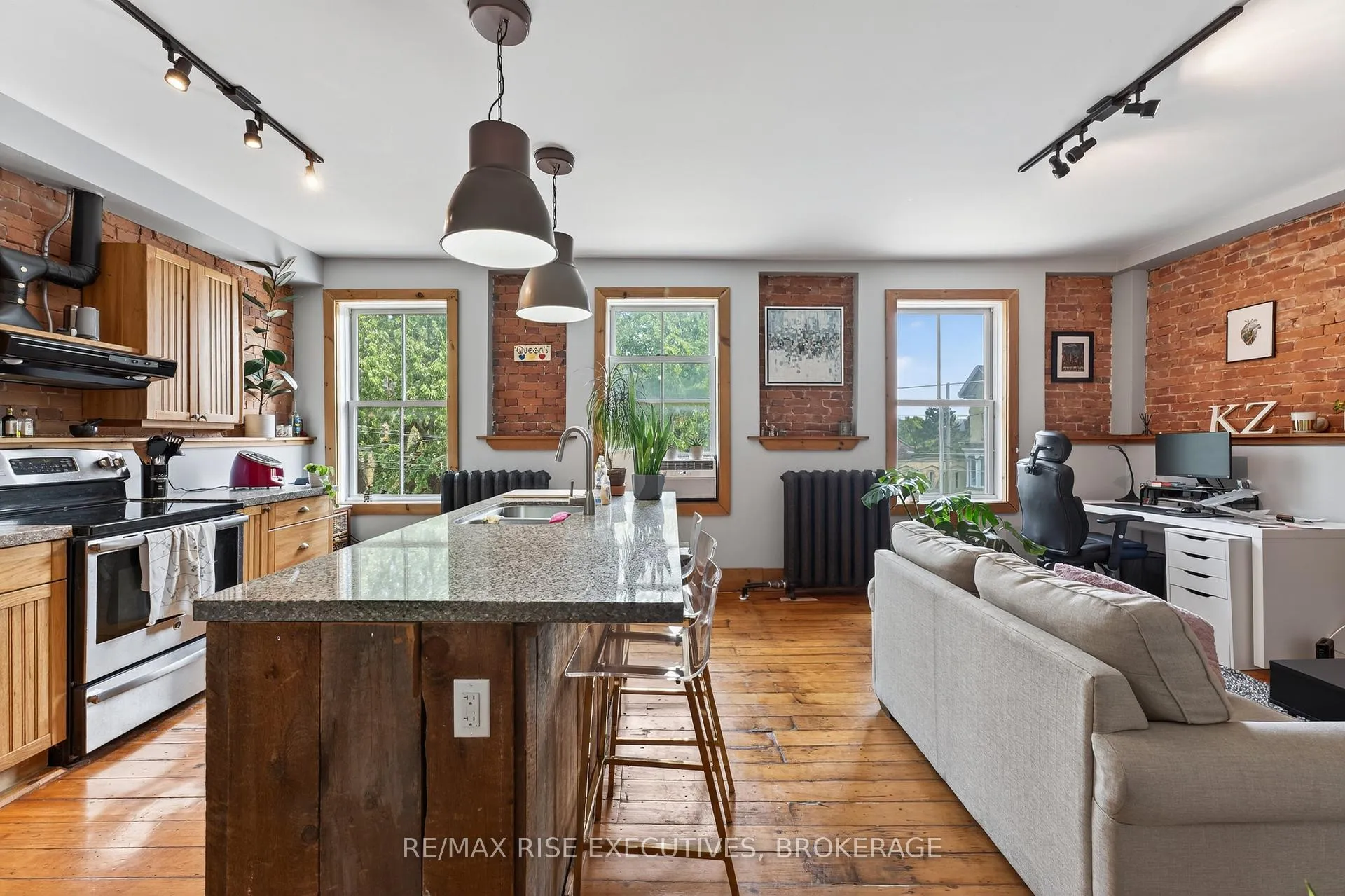 Photo 21 of 160 King Street E, Kingston, Central City East — HOMEH