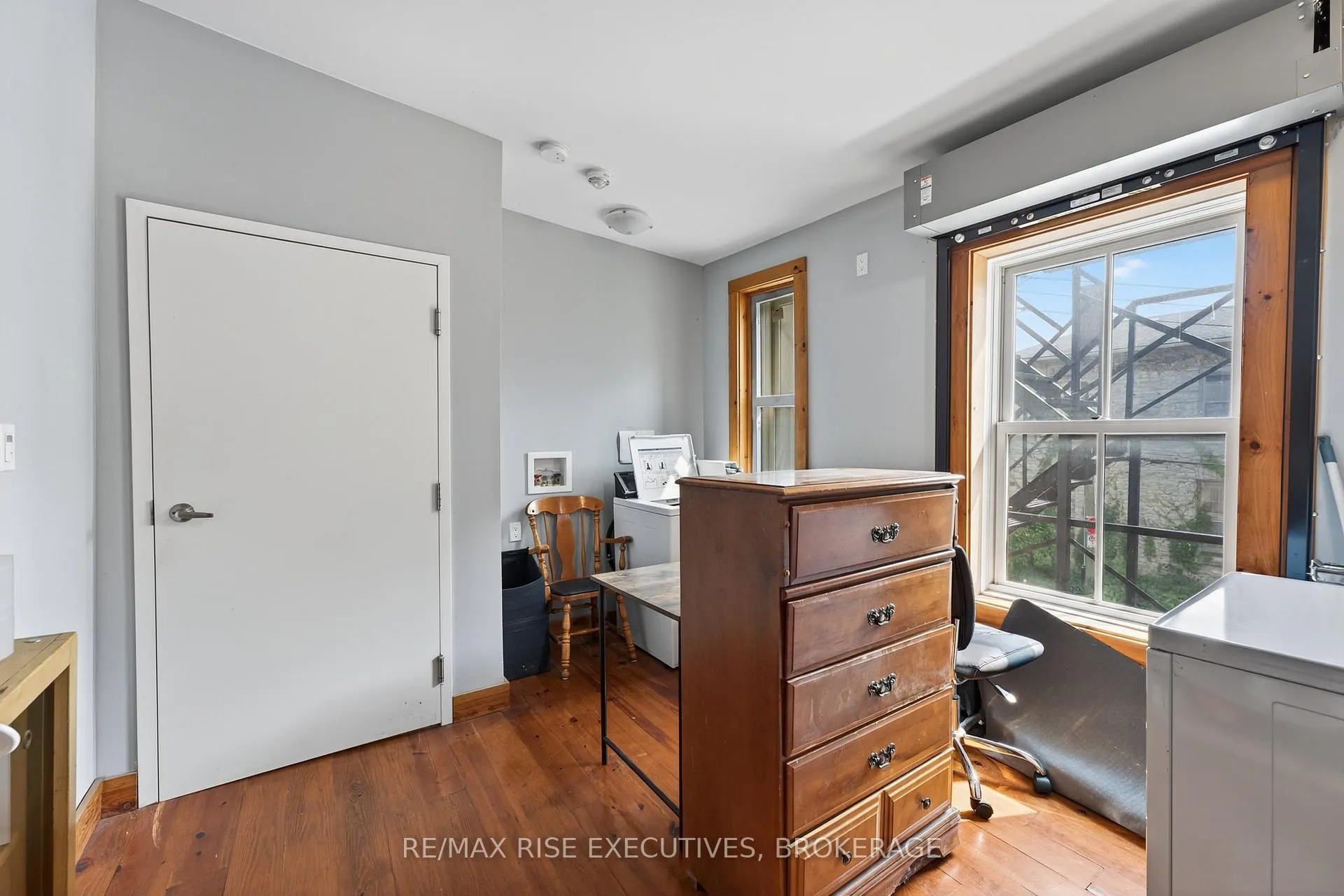 Photo 40 of 160 King Street E, Kingston, Central City East — HOMEH