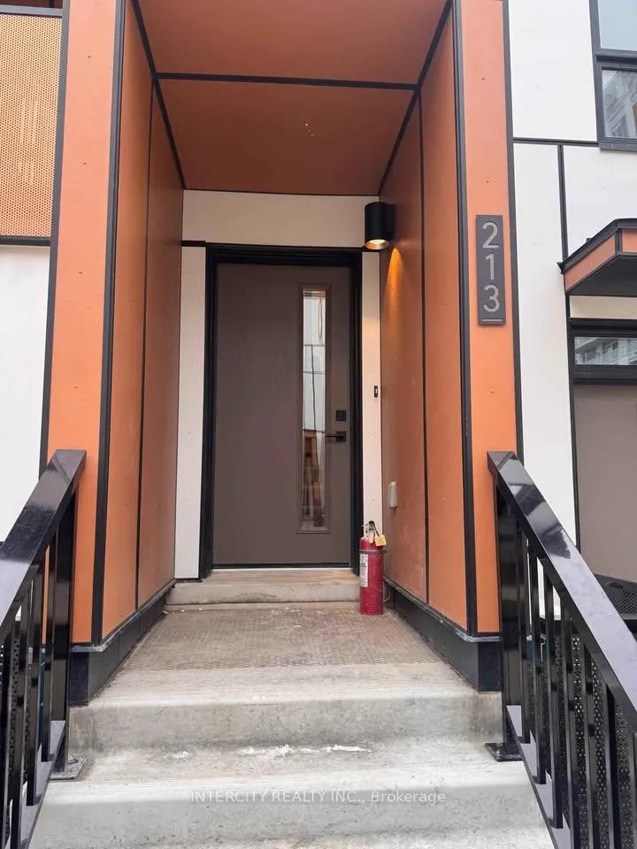Photo 3 of Unit 213, 42 All Nations Drive, Brampton, Northwest Brampton — HOMEH