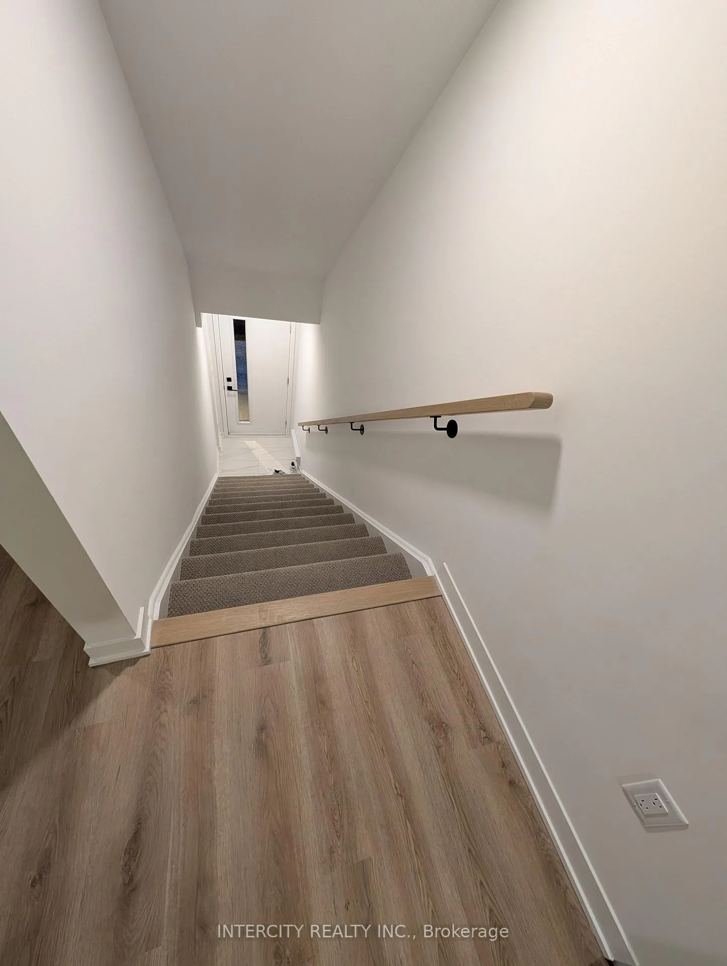 Photo 9 of Unit 213, 42 All Nations Drive, Brampton, Northwest Brampton — HOMEH