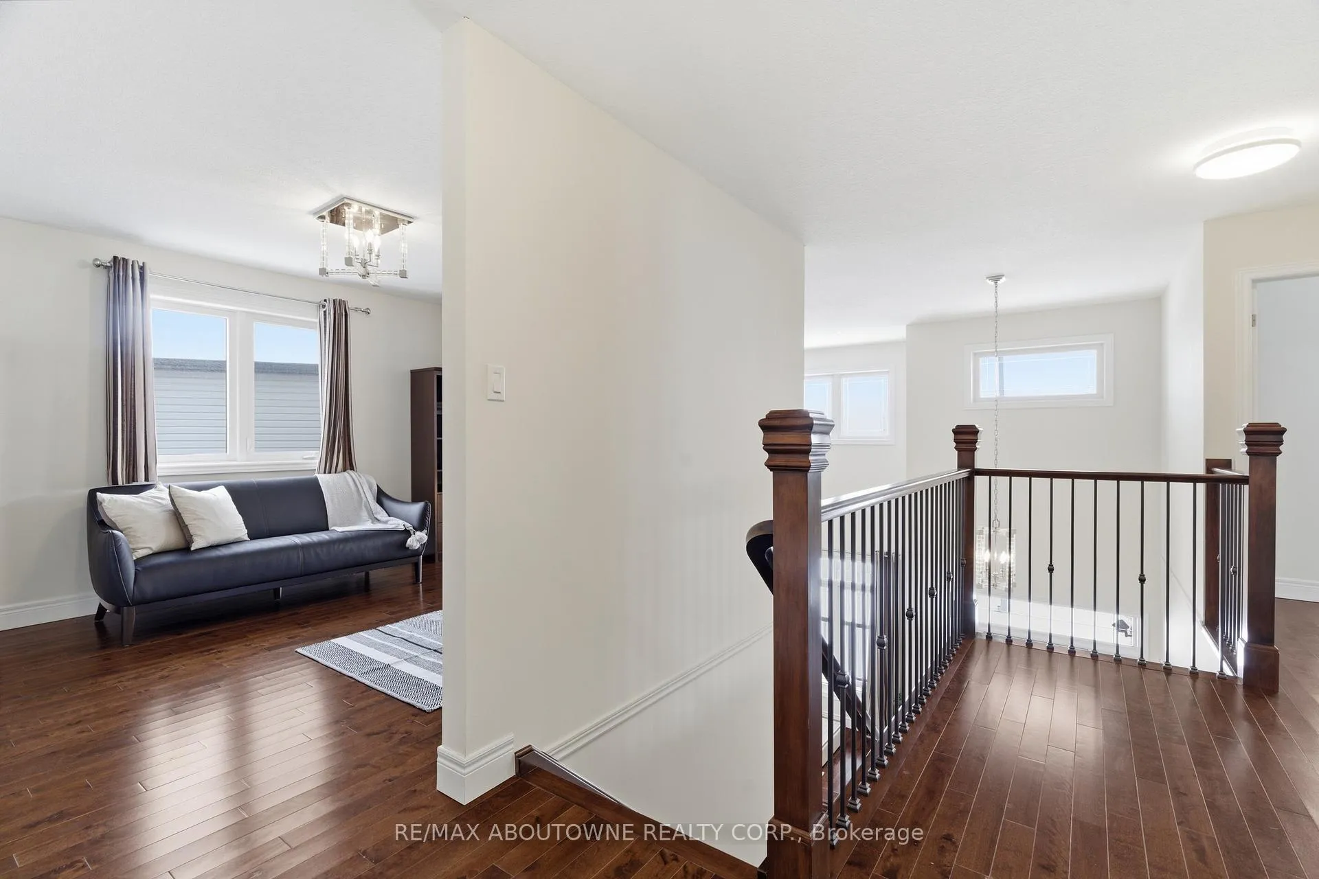 Photo 24 of 305 Gosling Gardens, Guelph, Clairfields/Hanlon Business Park — HOMEH