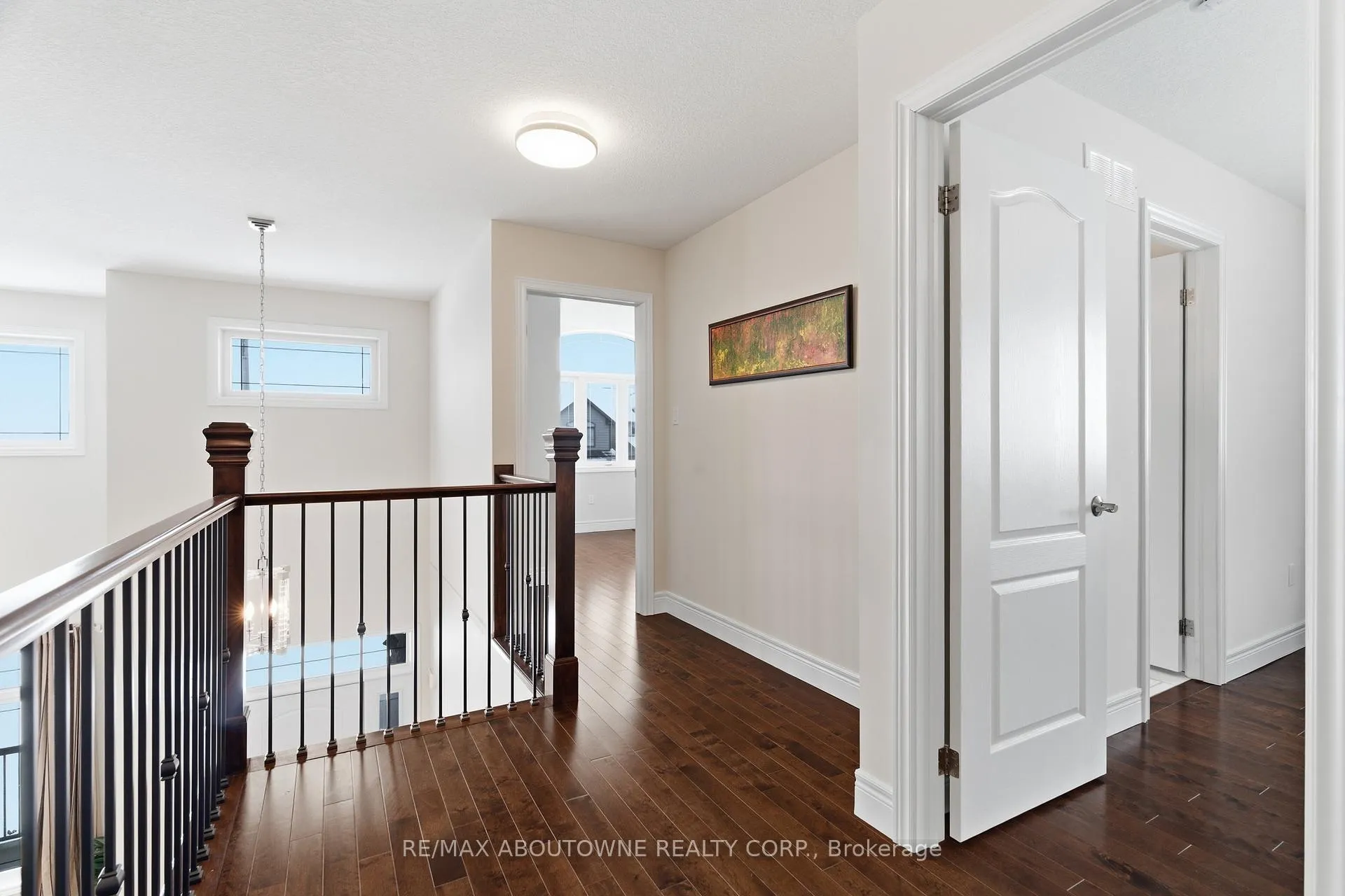 Photo 27 of 305 Gosling Gardens, Guelph, Clairfields/Hanlon Business Park — HOMEH